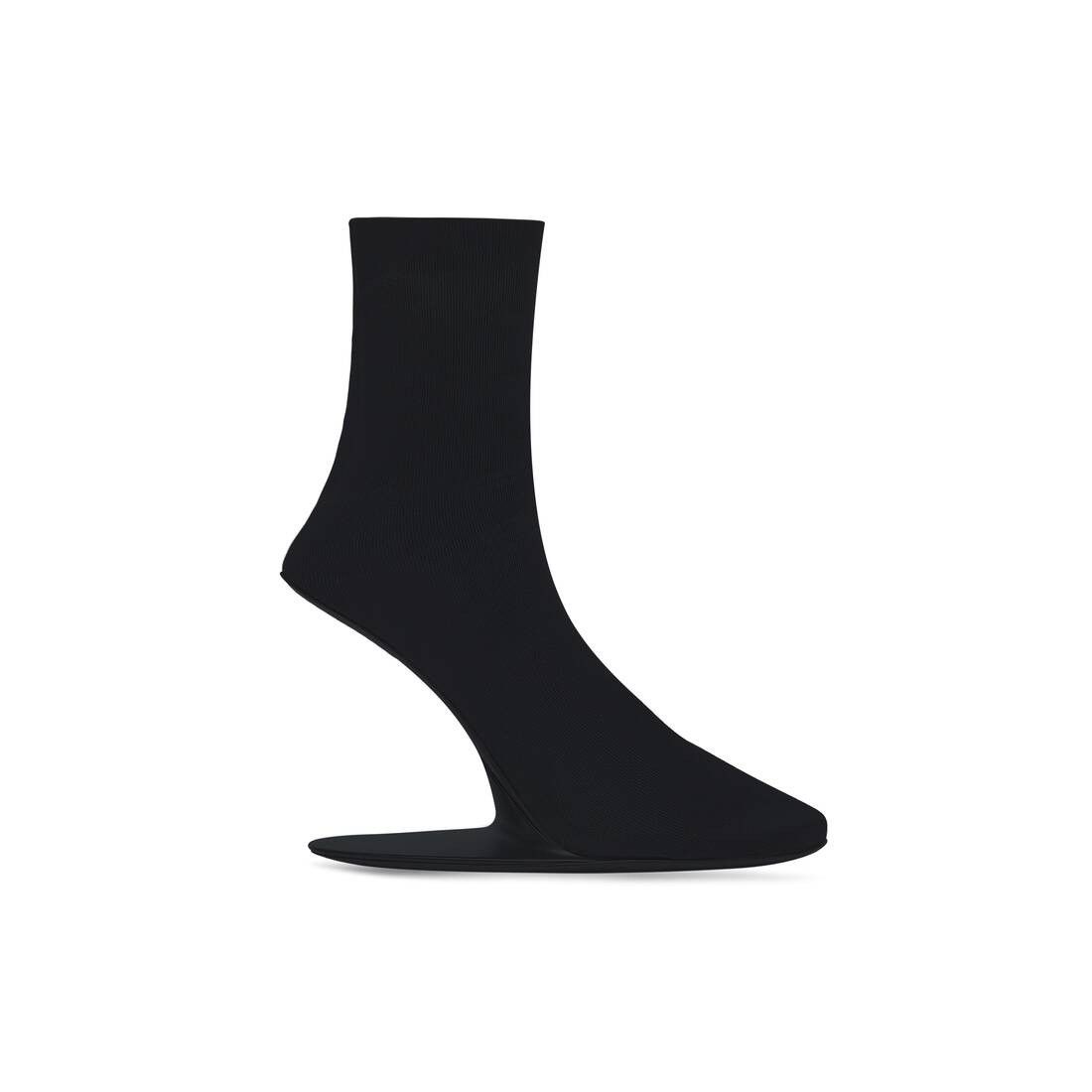 o1la1rc1a0825 Stage 110mm Booties in Black