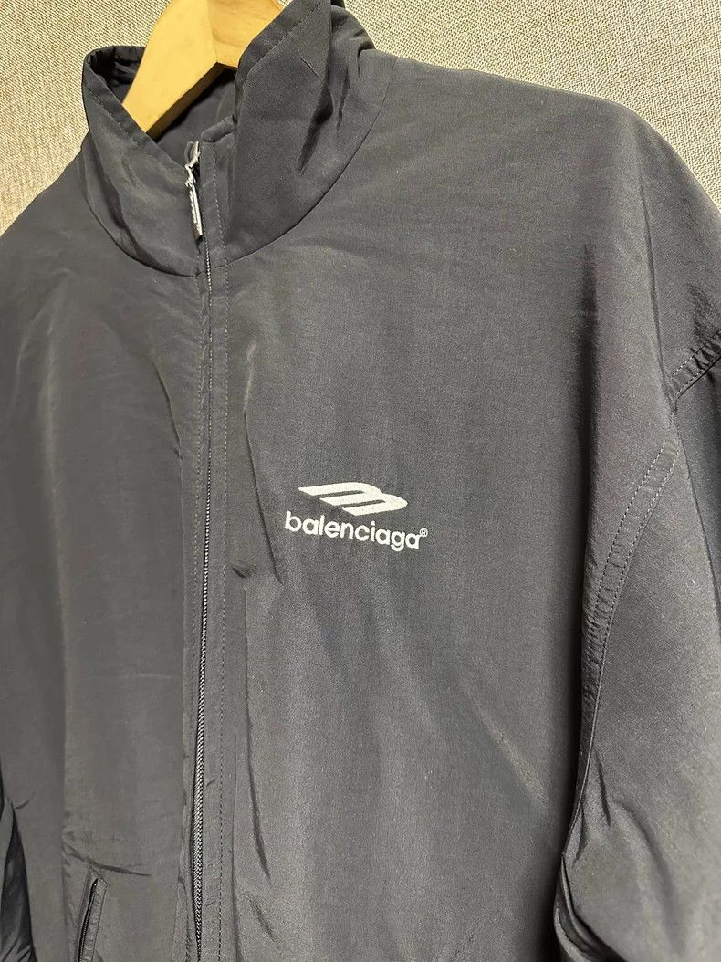 Balenciaga Balenciaga 3B Embroidered Logo Sports Jacket Size US L / EU 52-54 / 3 - 2 Thumbnail