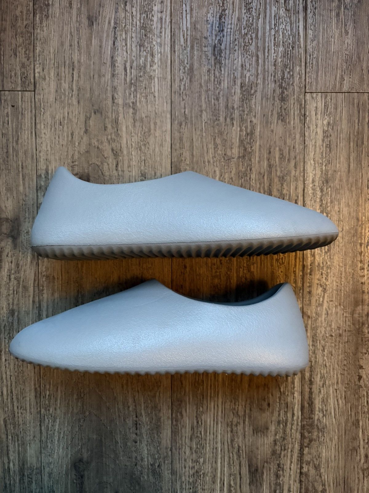 Yeezy Yeezy SL-01 slip-ons Size US 9 / EU 42 - 3 Thumbnail