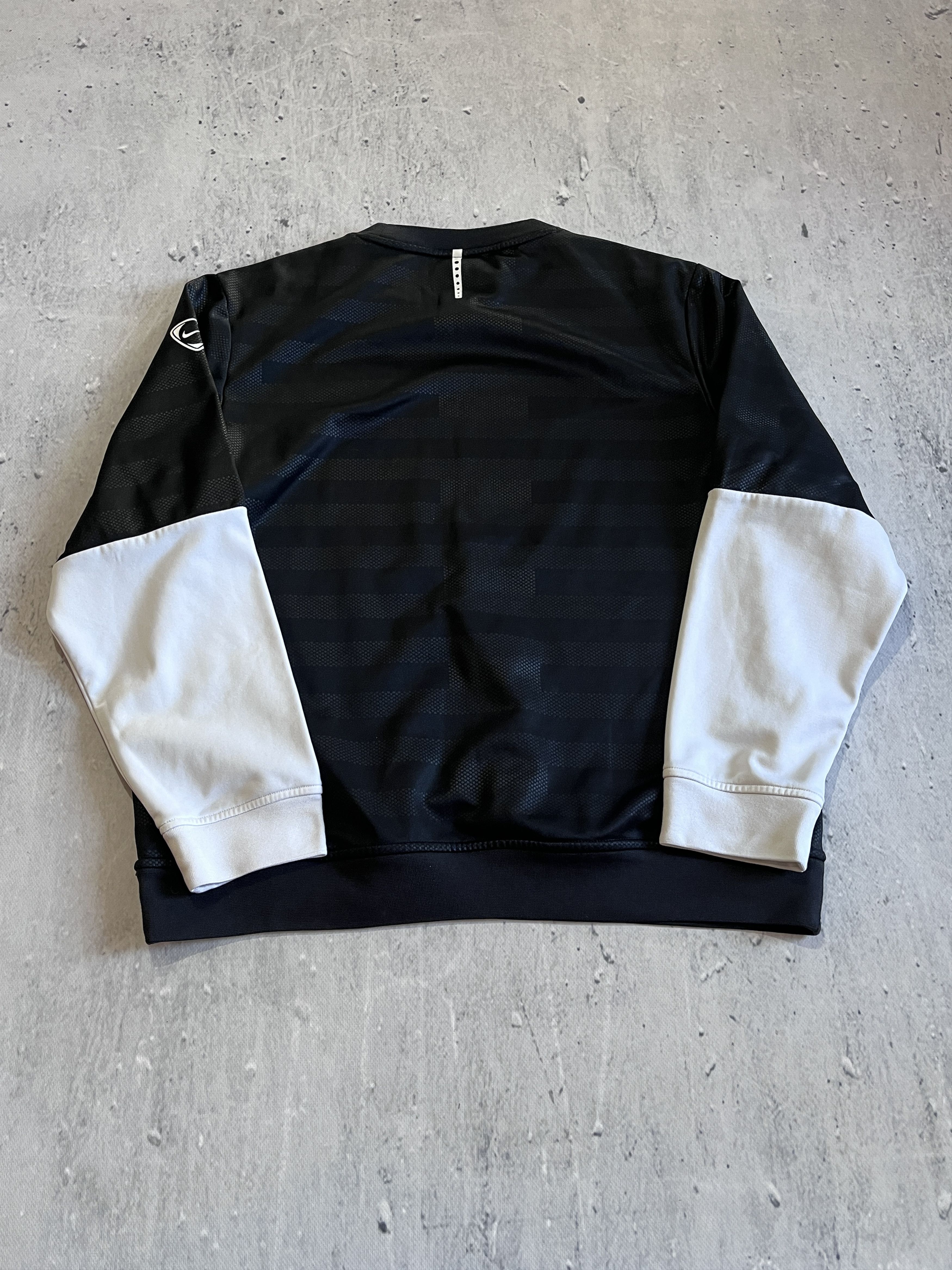 Nike NIKE JUVENTUS 2009 / 2010 TRAINING FOOTBALL SWEATSHIRT Size US L / EU 52-54 / 3 - 2 Thumbnail