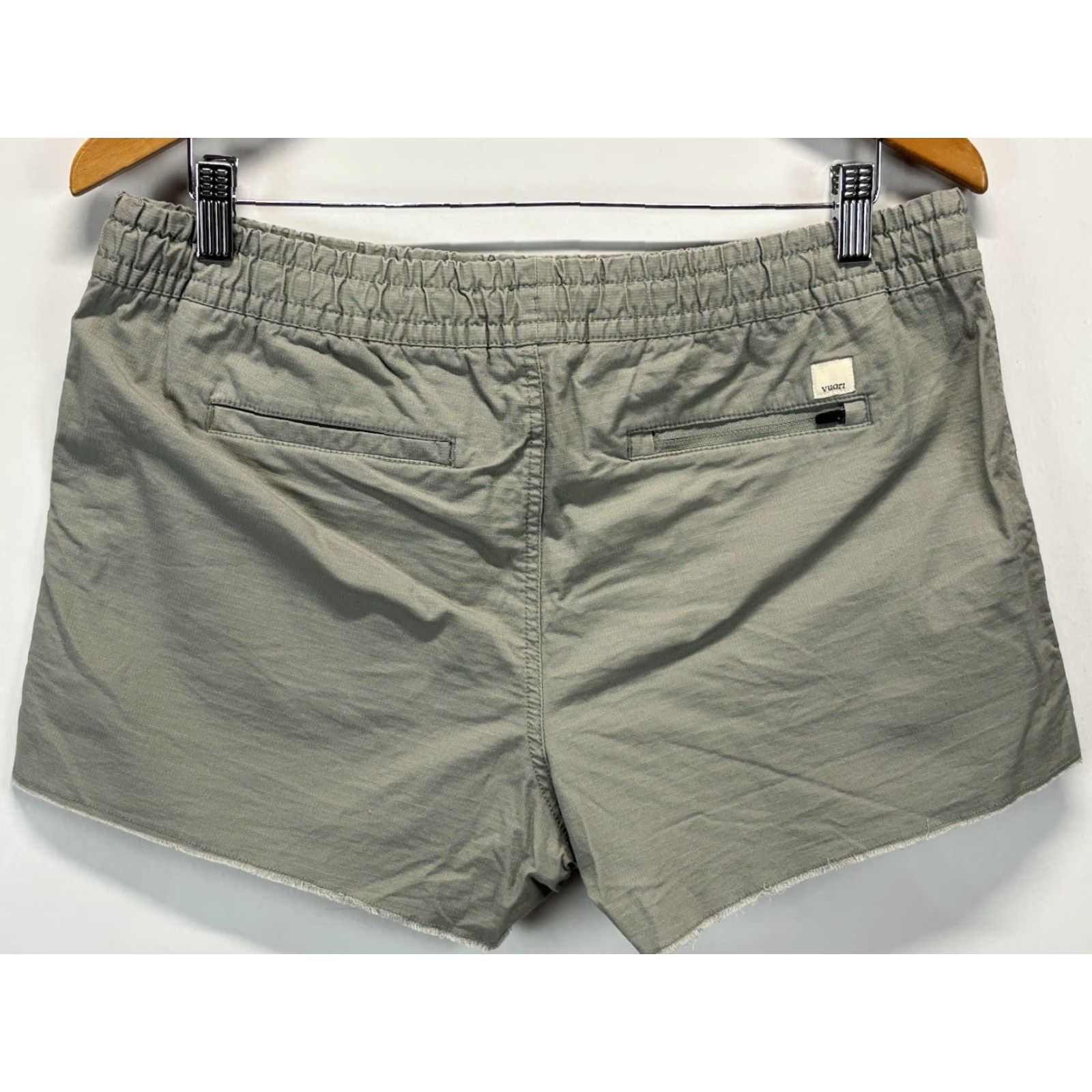 Vuori VUORI SHORTS Ripstop Army Green Raw Hem Pull-On Women Medium Casual Activewear Size 32" / US 10 / IT 46 - 2 Thumbnail