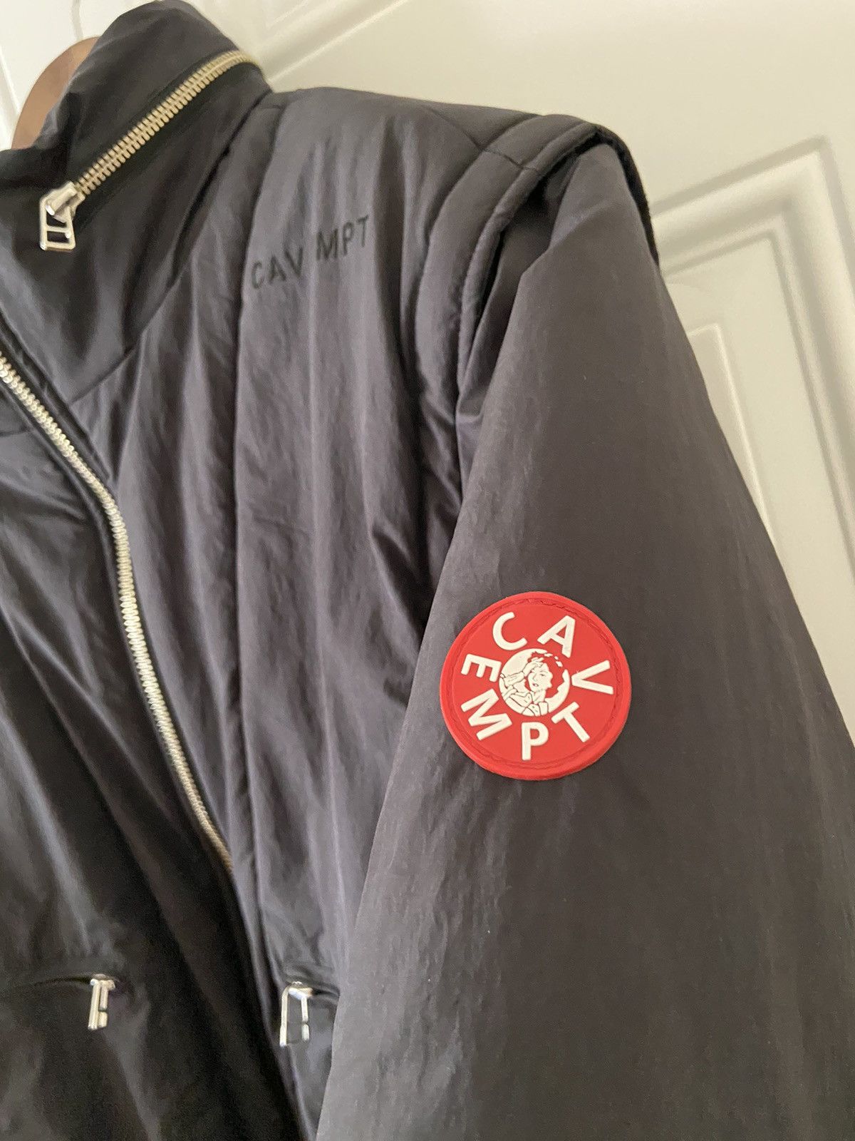 ジャケット・アウター C.E CAV EMPT DETACH SLEEVE BOMBER JACKET Cav Empt detach sleeve bomber jacket- black