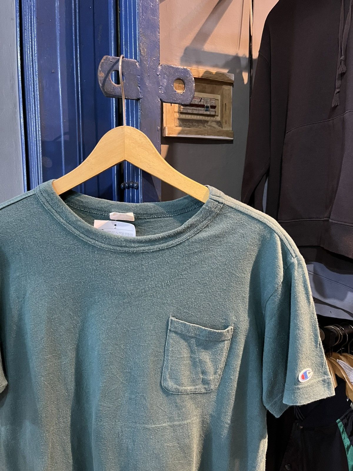 Champion Vintage Pocket tee champion shirt short sleeve Size US M / EU 48-50 / 2 - 2 Thumbnail