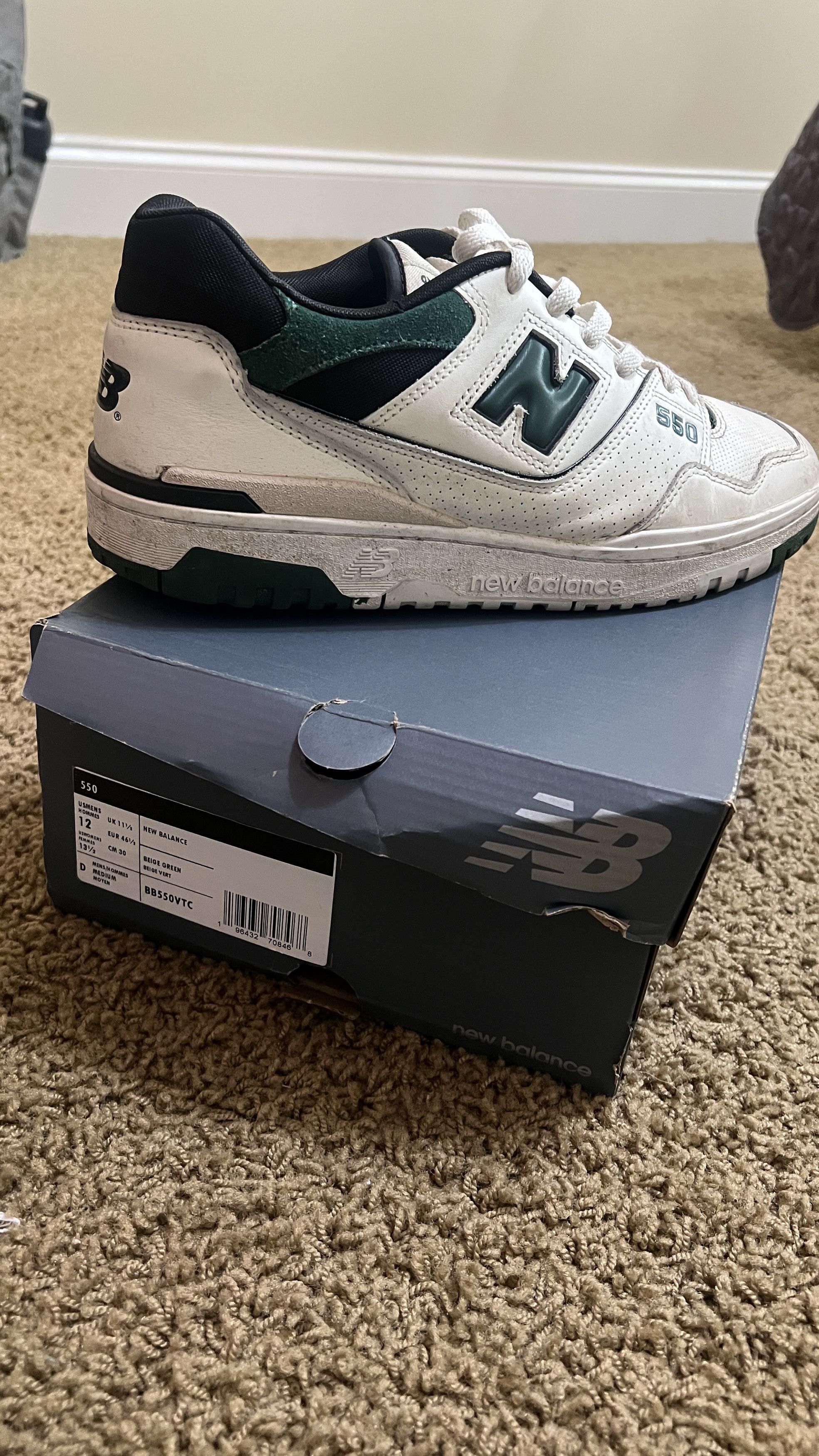 New Balance New Balance 550 White / Green Size US 12 / EU 45 - 1 Thumbnail