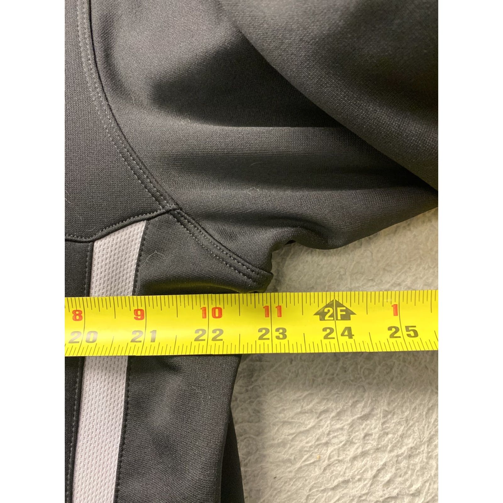 Nike Nike 1/2 Zip Fleece Jacket Long Sleeve Outdoor Men's L Black Outdoor/ 52-67 Size US L / EU 52-54 / 3 - 6 Thumbnail