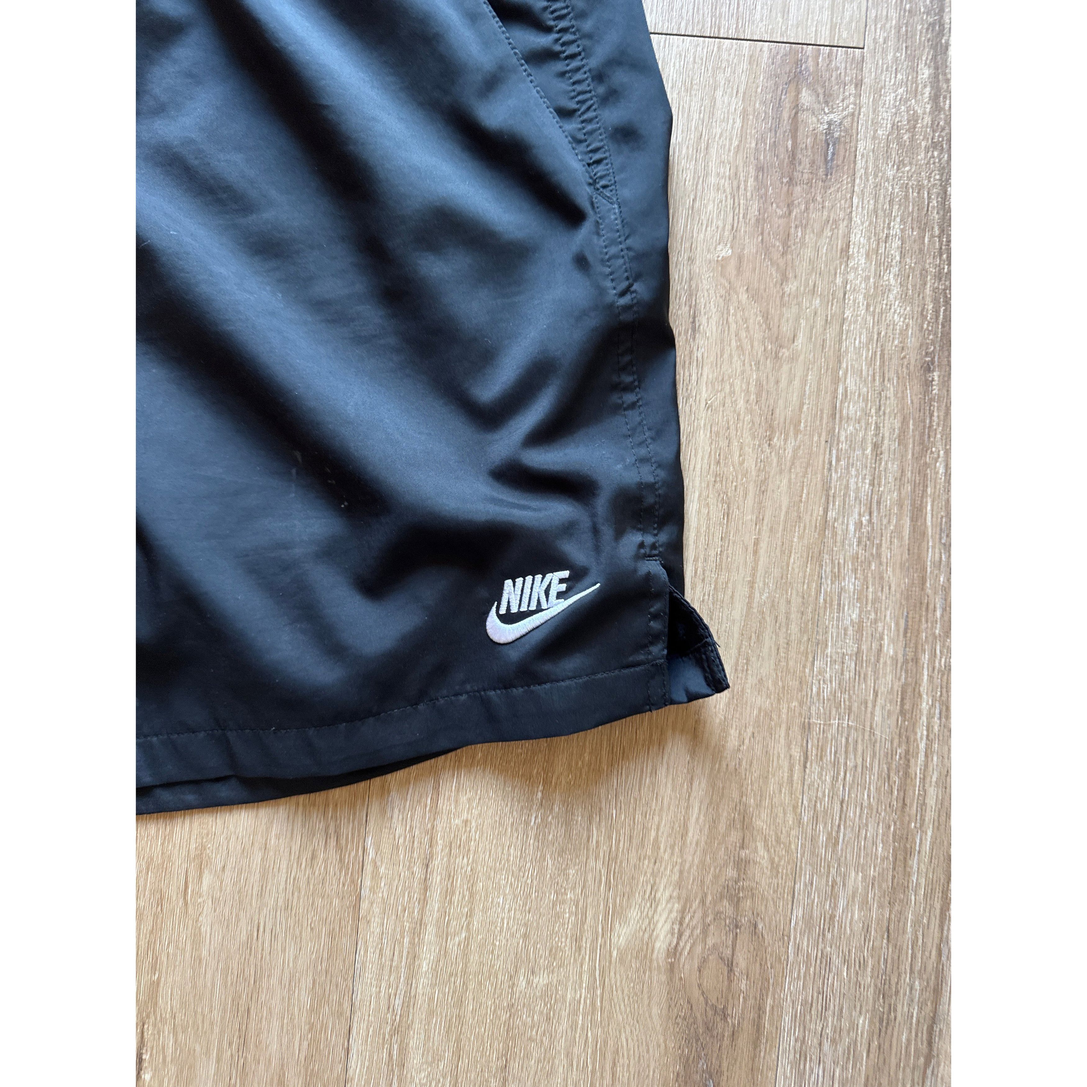 Other Nike Black Logo Shorts Size US 36 / EU 52 - 2 Thumbnail