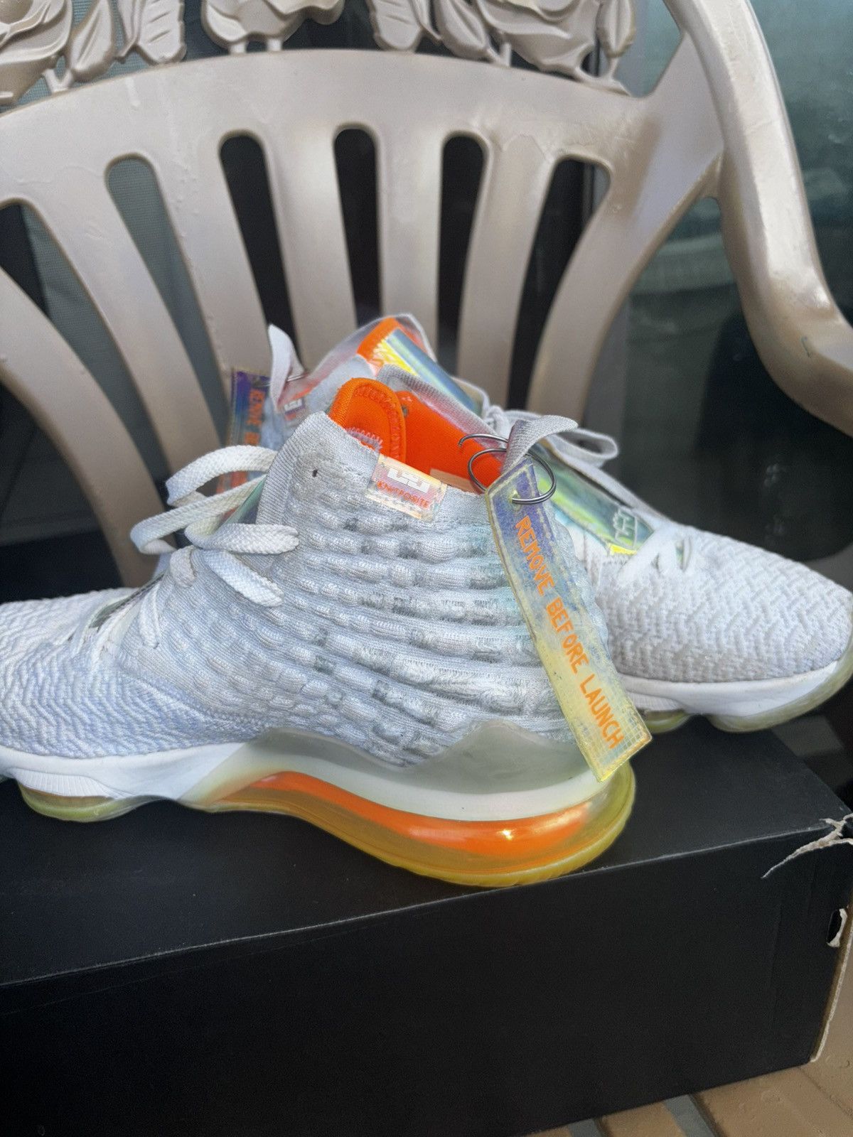 Nike Nike LeBron 17 ‘future air’ Size US 9.5 / EU 42-43 - 3 Thumbnail