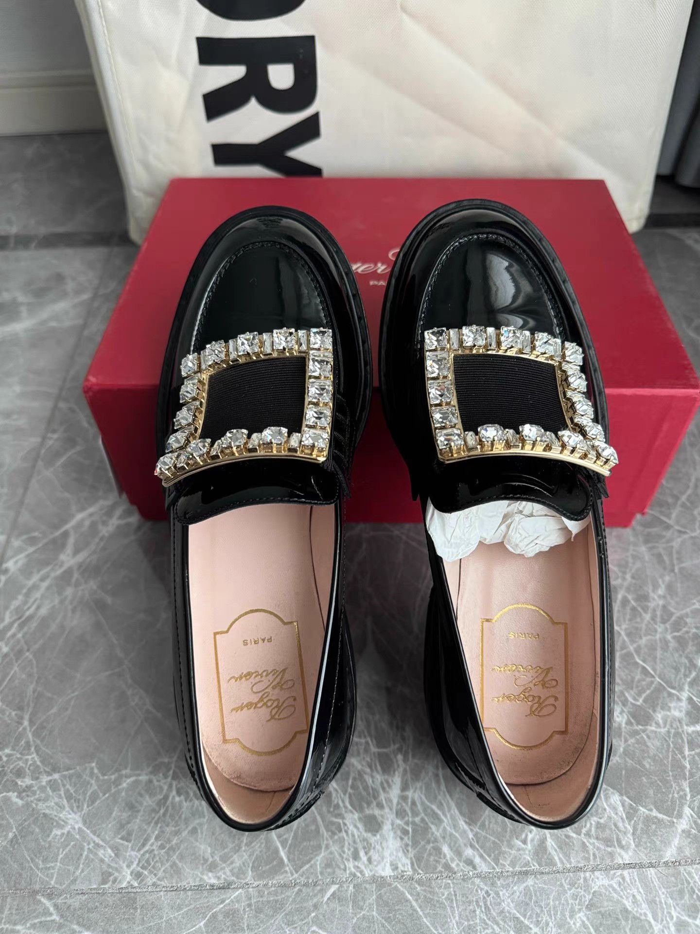 Roger Vivier Roger Vivier Crystal Buckle Patent Leather Loafers K6 Size US 5.5 / IT 35.5 - 8 Thumbnail