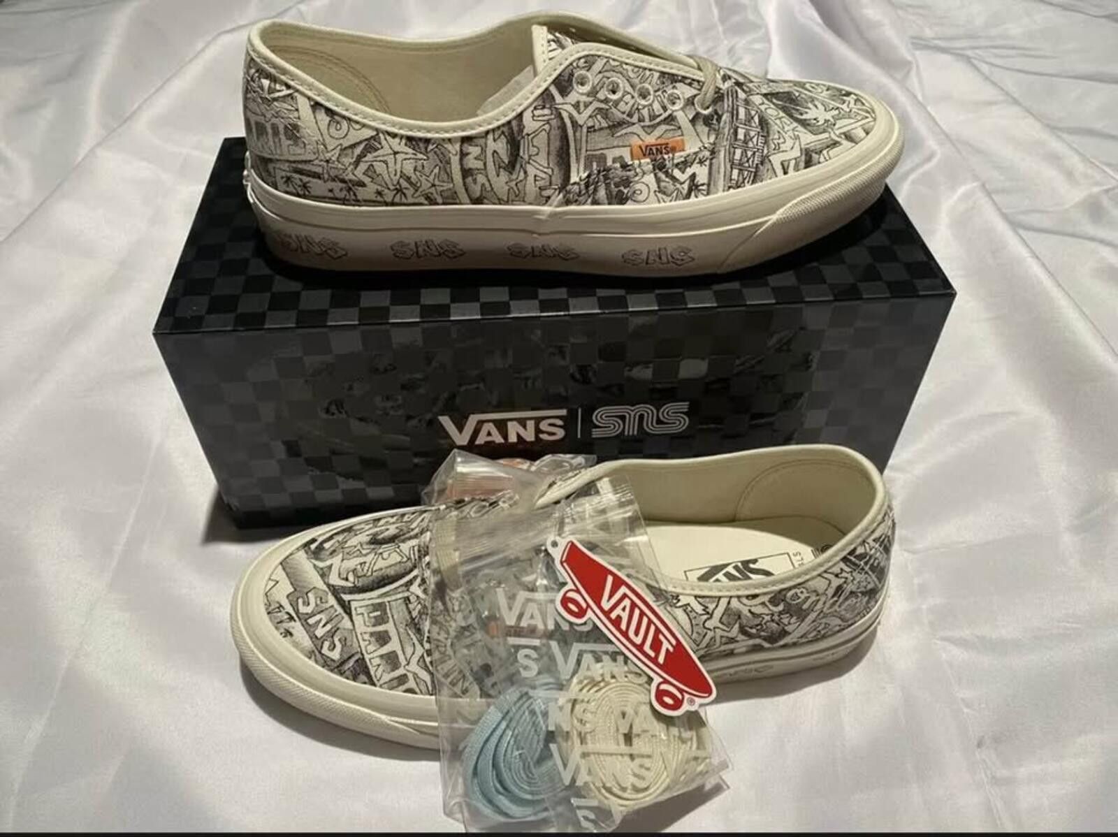 Other SNS COLLAB SIZe 8.5 Size ONE SIZE - 1 Thumbnail