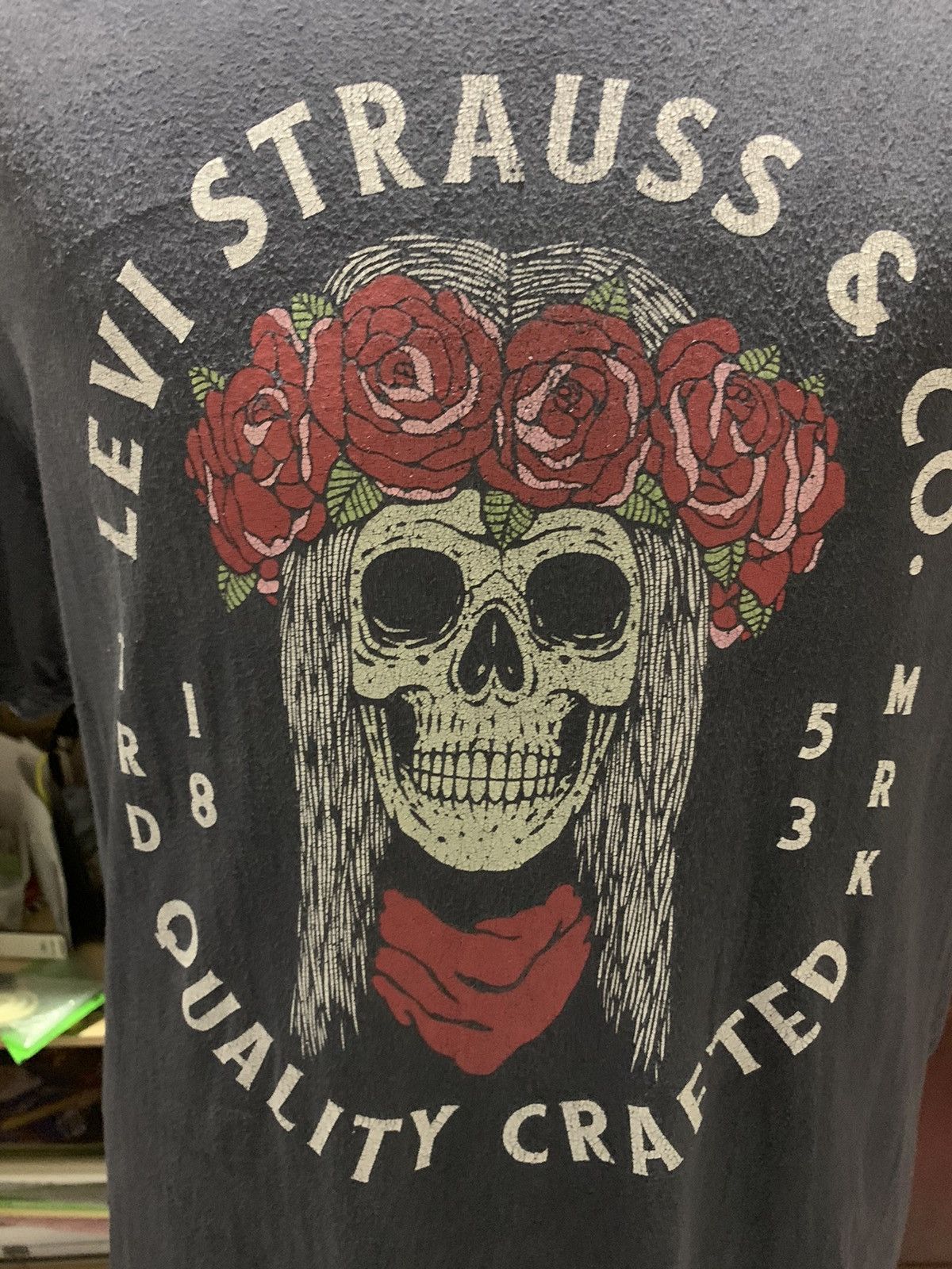 If Six Was Nine Vintage Inspired Black Tie Dye Levi's Skull Rose Tshirt Size US XL / EU 56 / 4 - 2 Thumbnail