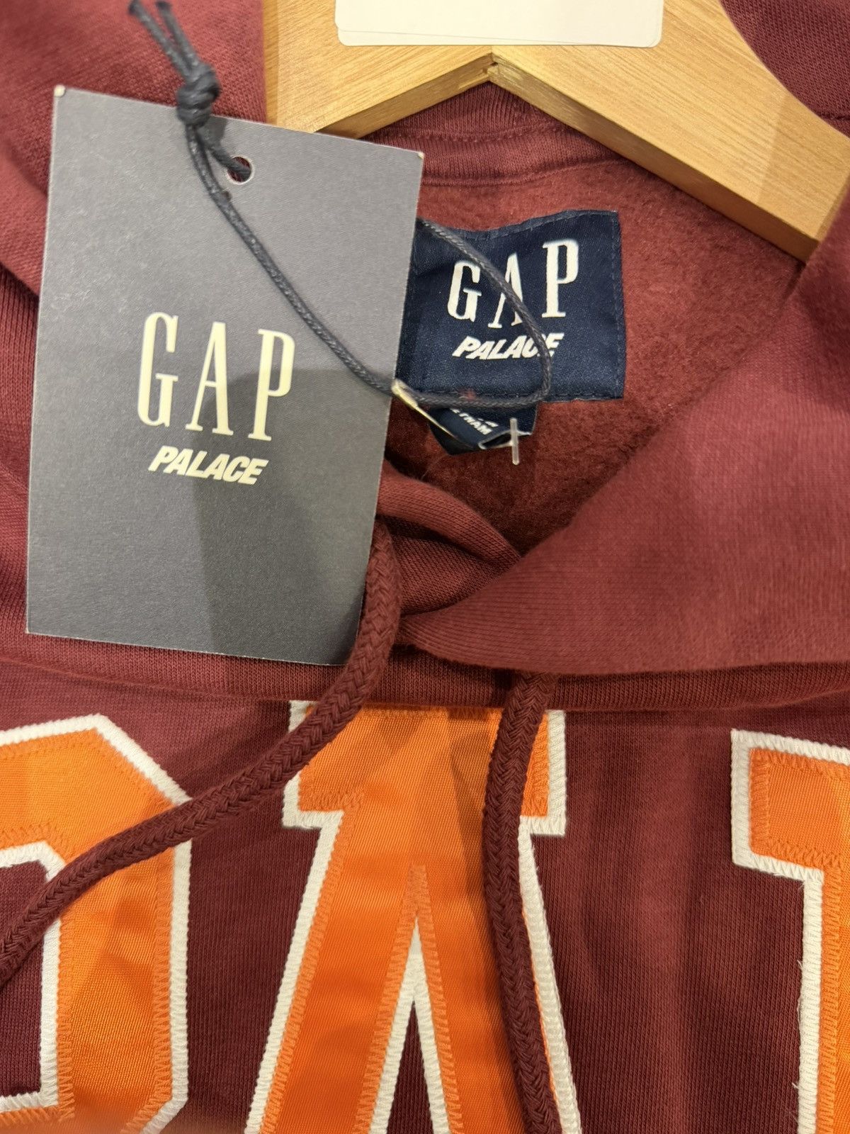 Gap × Palace Palace x Gap Hoodie - Burgundy / Orange Size US S / EU 44-46 / 1 - 3 Thumbnail
