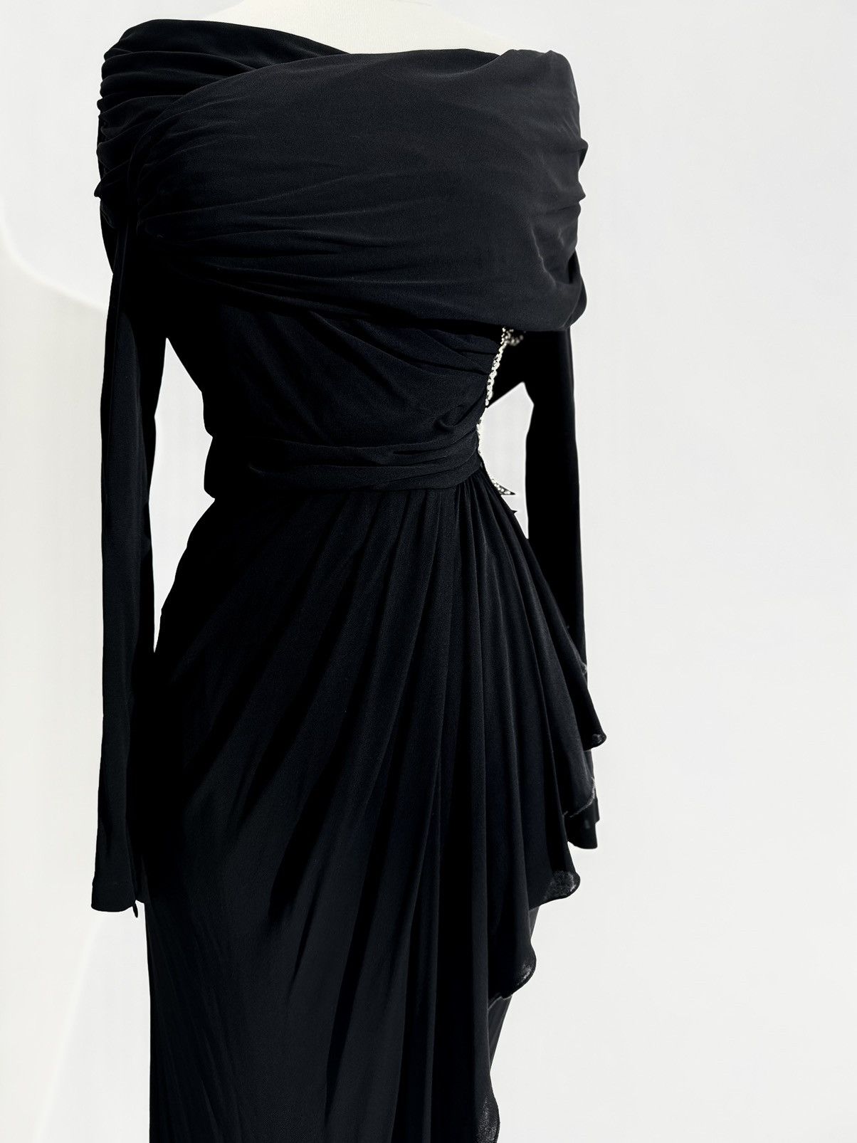 Zuhair Murad Brand New US 6 ZUHAIR MURAD Fitted Off-Shoulder Evening Gown Size M / US 6-8 / IT 42-44 - 3 Thumbnail
