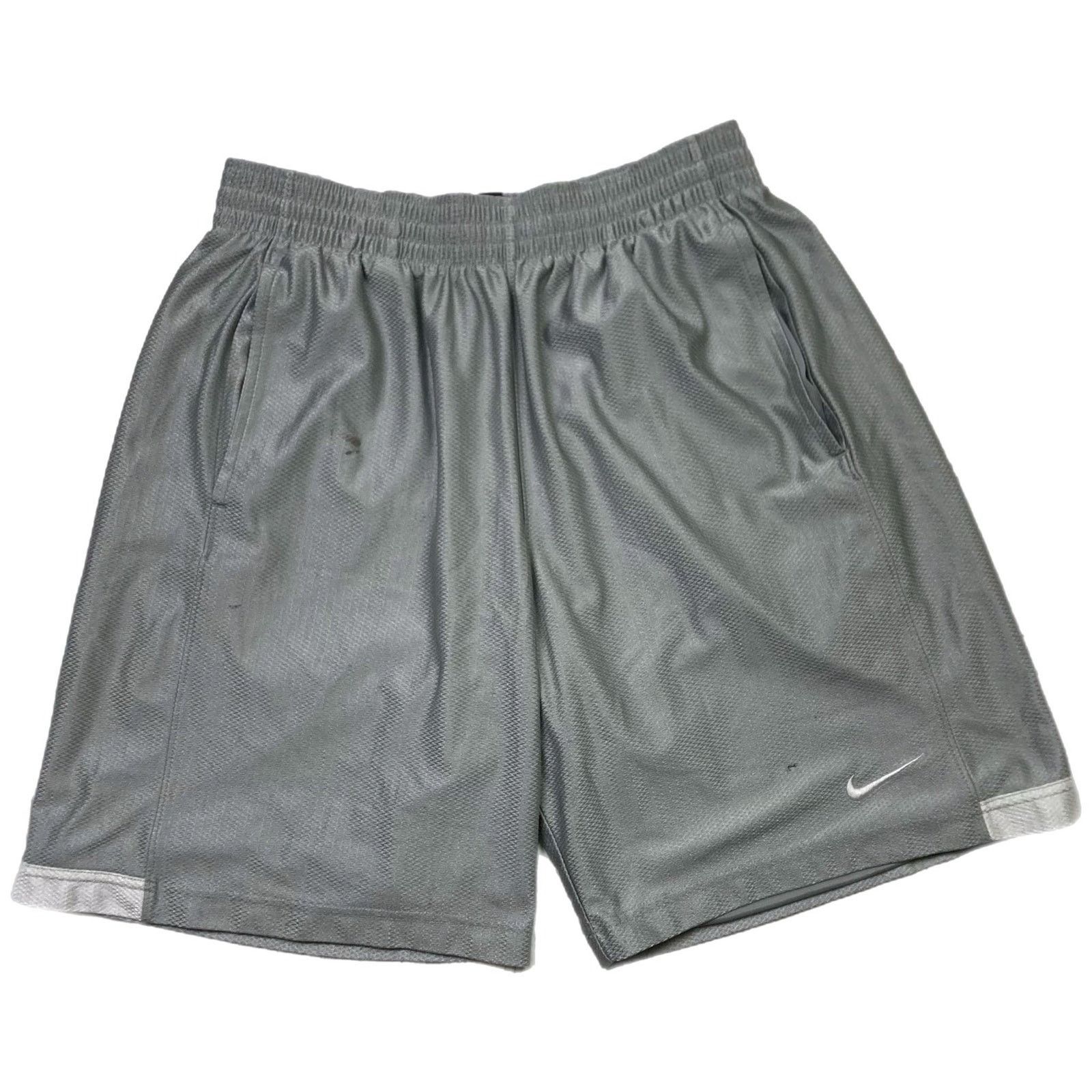 Nike Nike Athletic Gym Shorts Size US 32 / EU 48 - 1 Thumbnail