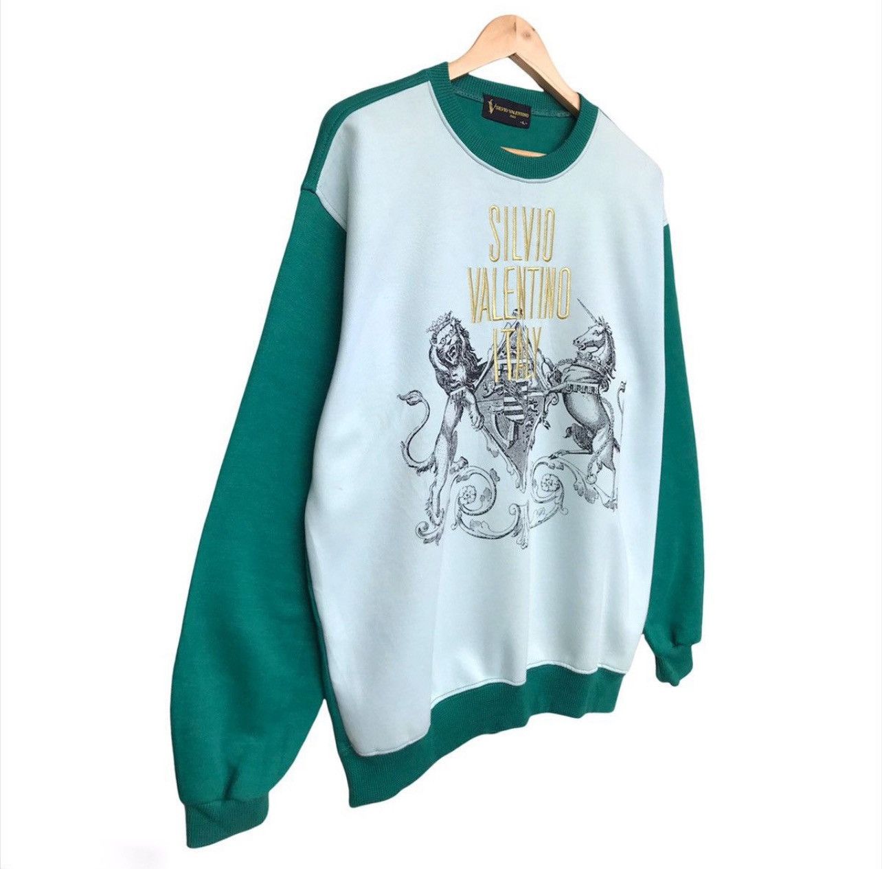 Valentino Vintage Silvio Valentino Spellout Embroidered Sweatshirt Size US L / EU 52-54 / 3 - 3 Thumbnail