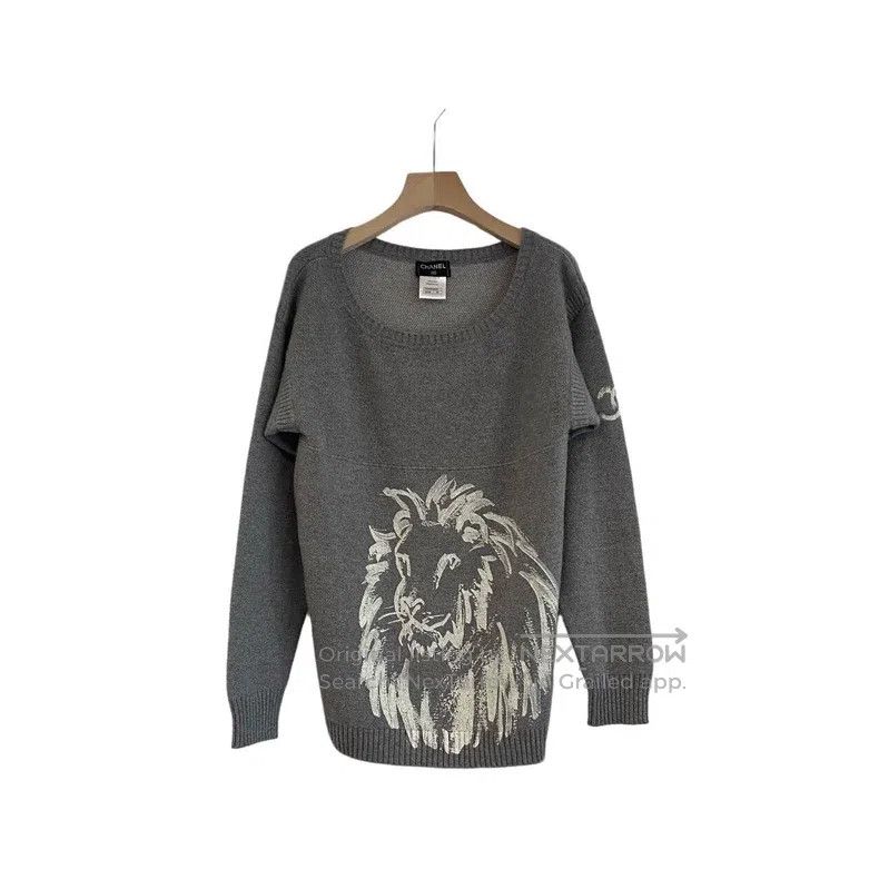 Chanel Chanel Gray lion inlaid cashmere round-neck long-sleeved k Size S / US 4 / IT 40 - 1 Thumbnail