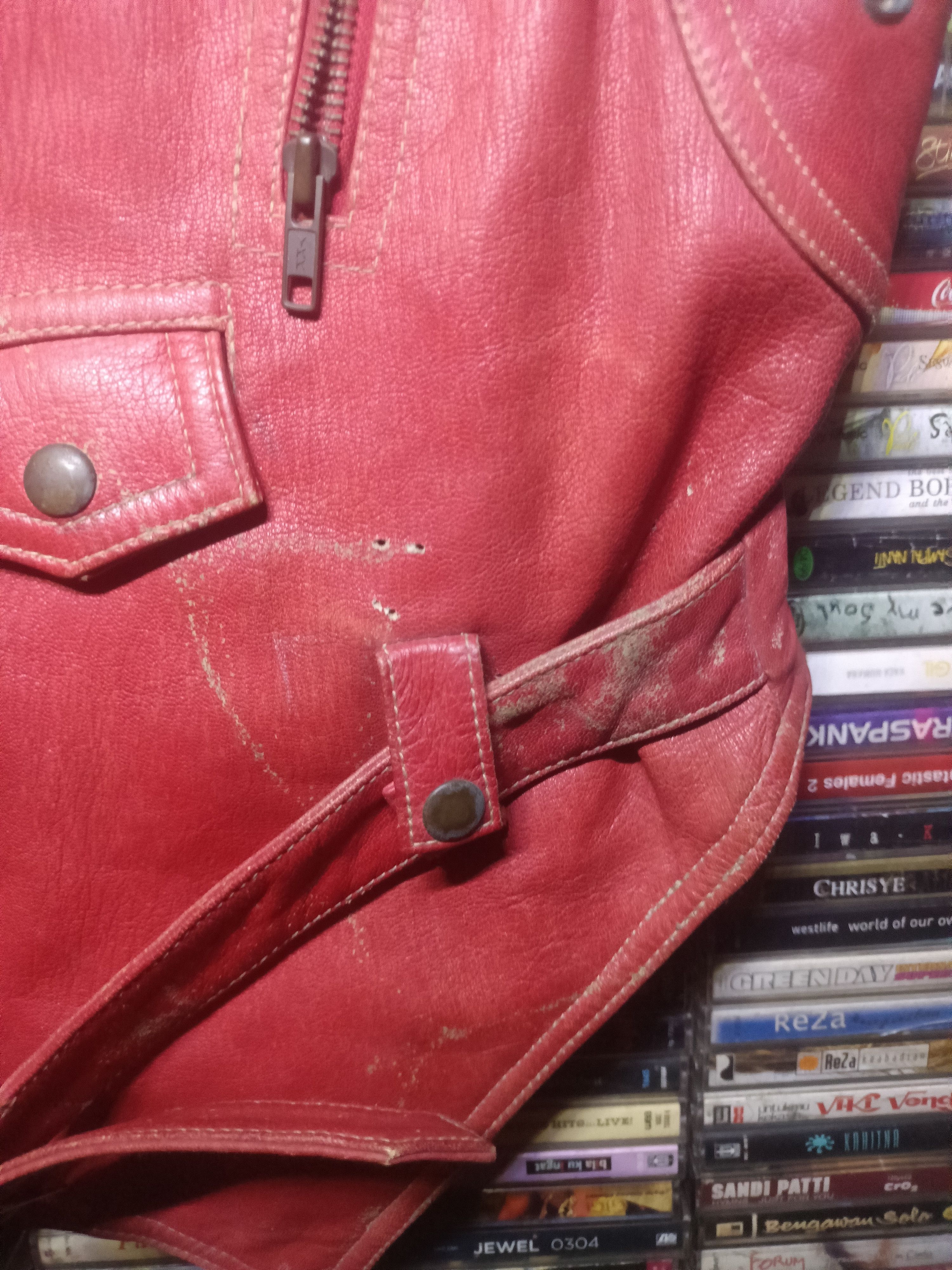 Wilsons Leather Vintage 90s Wilsons Leather Red Distressed Biker Vest Size L Size L / US 10 / IT 46 - 5 Thumbnail