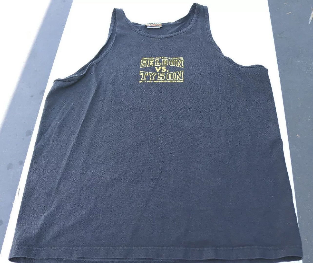 Vintage Vintage Mike Tyson Tank Size US XL / EU 56 / 4 - 2 Thumbnail
