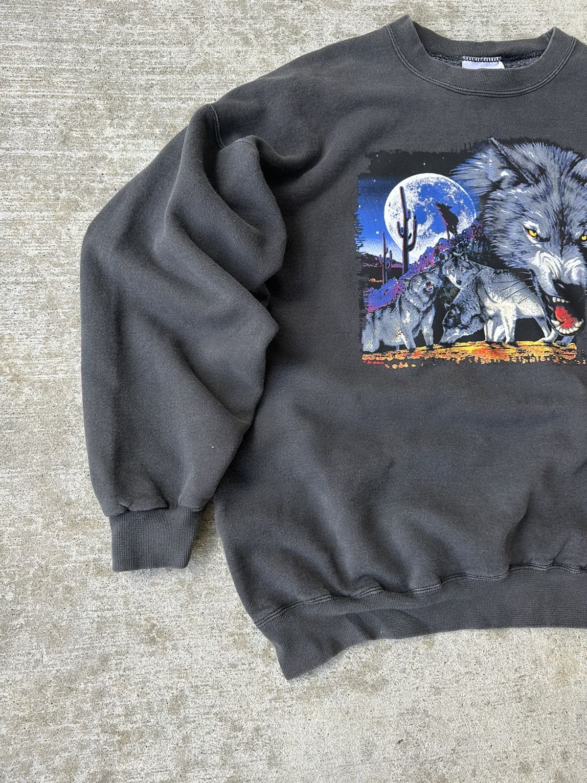 Vintage 90s Wolf Nature Graphic Crewneck Sweatshirt Size US XL / EU 56 / 4 - 5 Thumbnail
