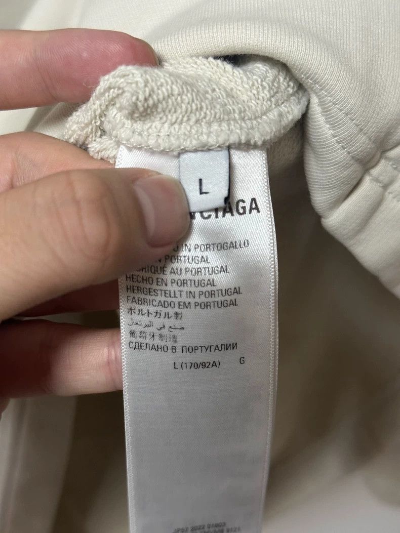 Balenciaga Balenciaga Beige hat slogan logo sweatshirt Size US L / EU 52-54 / 3 - 7 Thumbnail