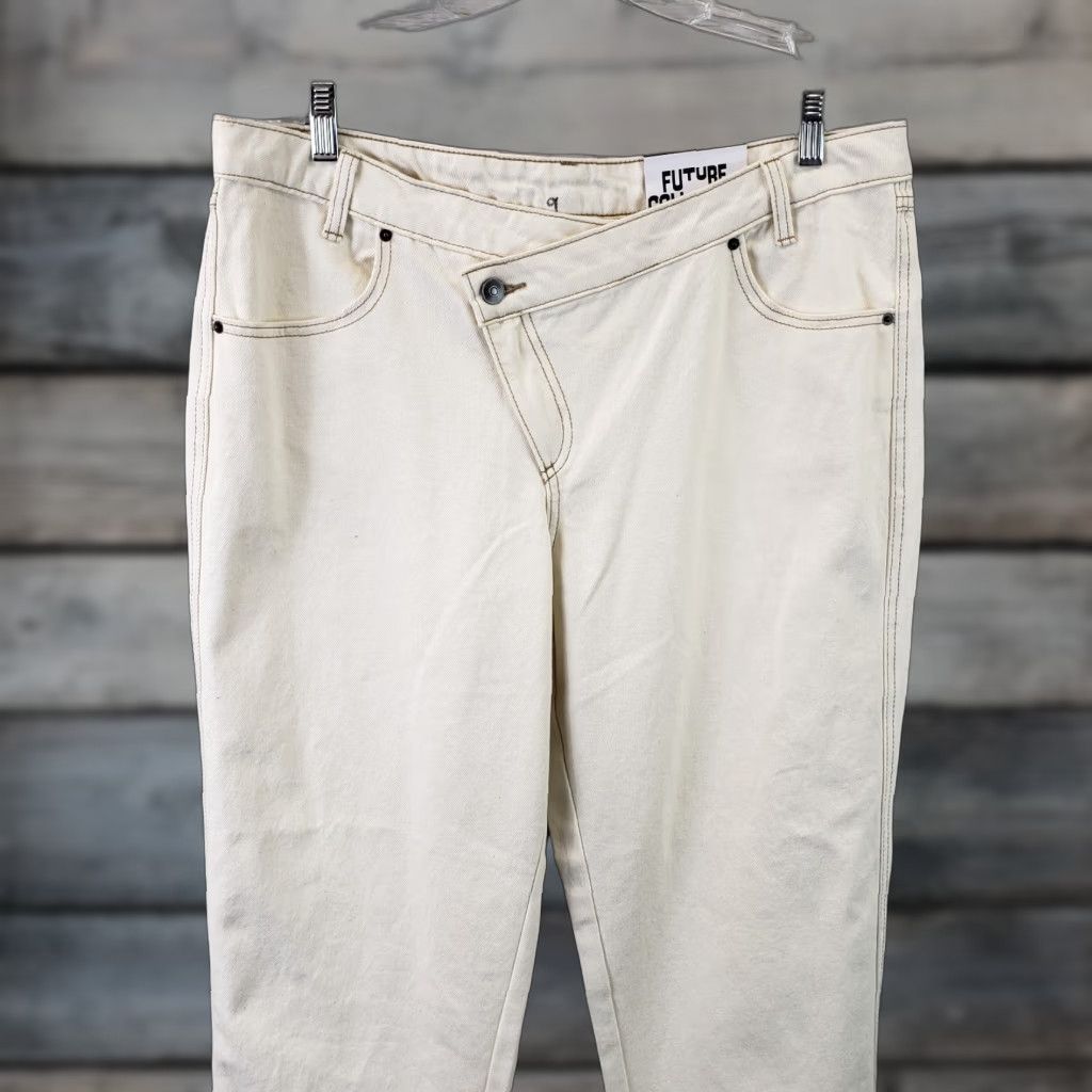 Vintage Future Collective Womens Jeans Waist Overlap Tapered Rise High Ivory 14 Denim Cotton Zip Plus 14 Womens Jeans Size 36" / US 14 / IT 50 - 1 Thumbnail