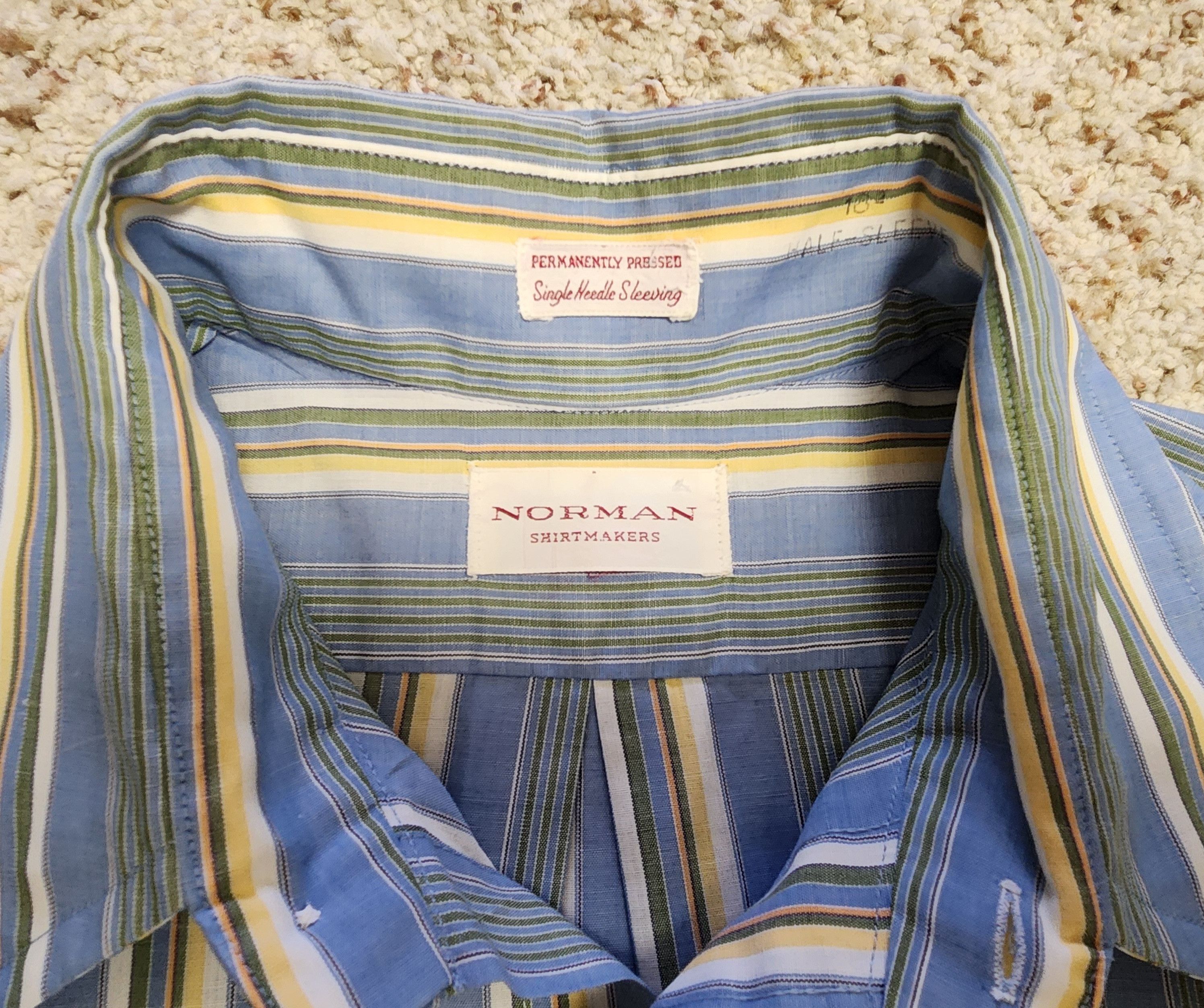 Vintage men's 1970s shirt L short sleeve stripe button front Size US L / EU 52-54 / 3 - 6 Thumbnail