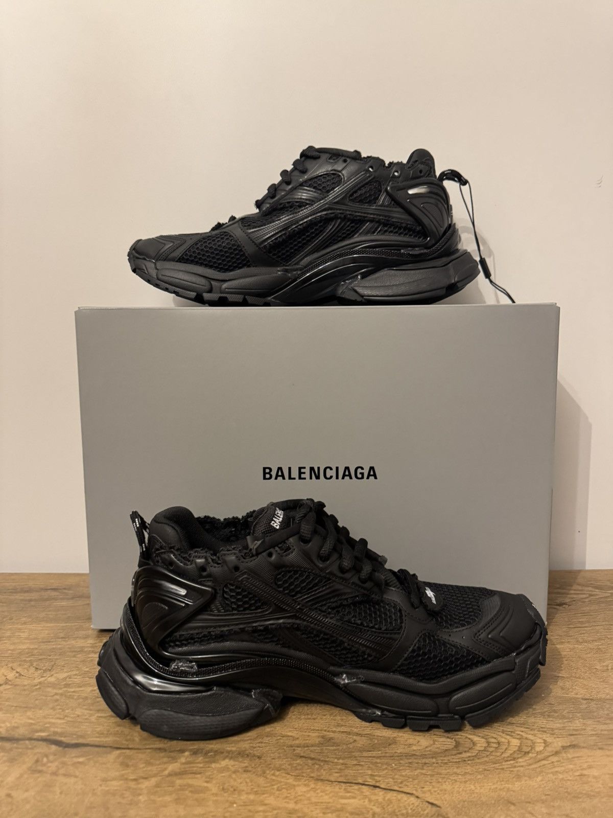 Balenciaga Balenciaga Runner Matte Black Sneaker Size US 10 / EU 43 - 3 Thumbnail