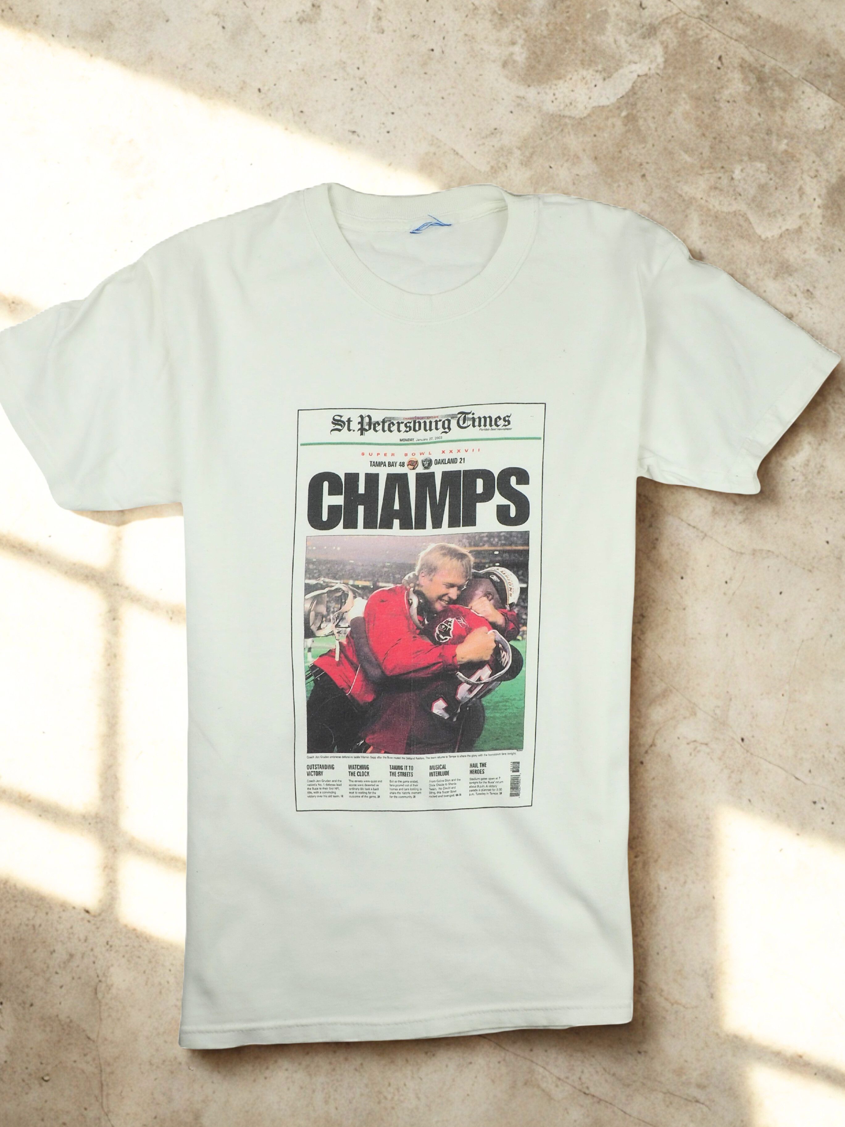 Champion Vintage Tampa Bay Buccaneers Shirt – Super Bowl Champs 2003 Size US S / EU 44-46 / 1 - 1 Thumbnail