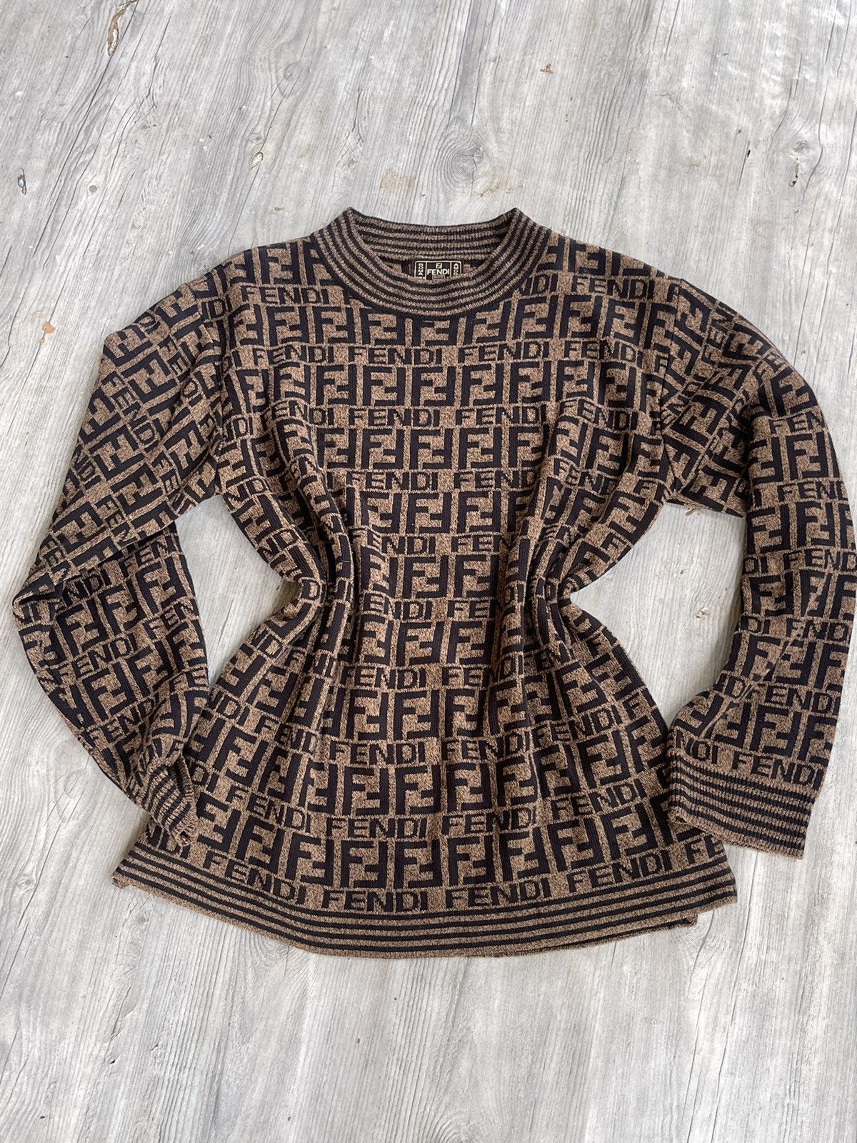 Fendi Fendi monogram knitwear Size M / US 6-8 / IT 42-44 - 14 Thumbnail