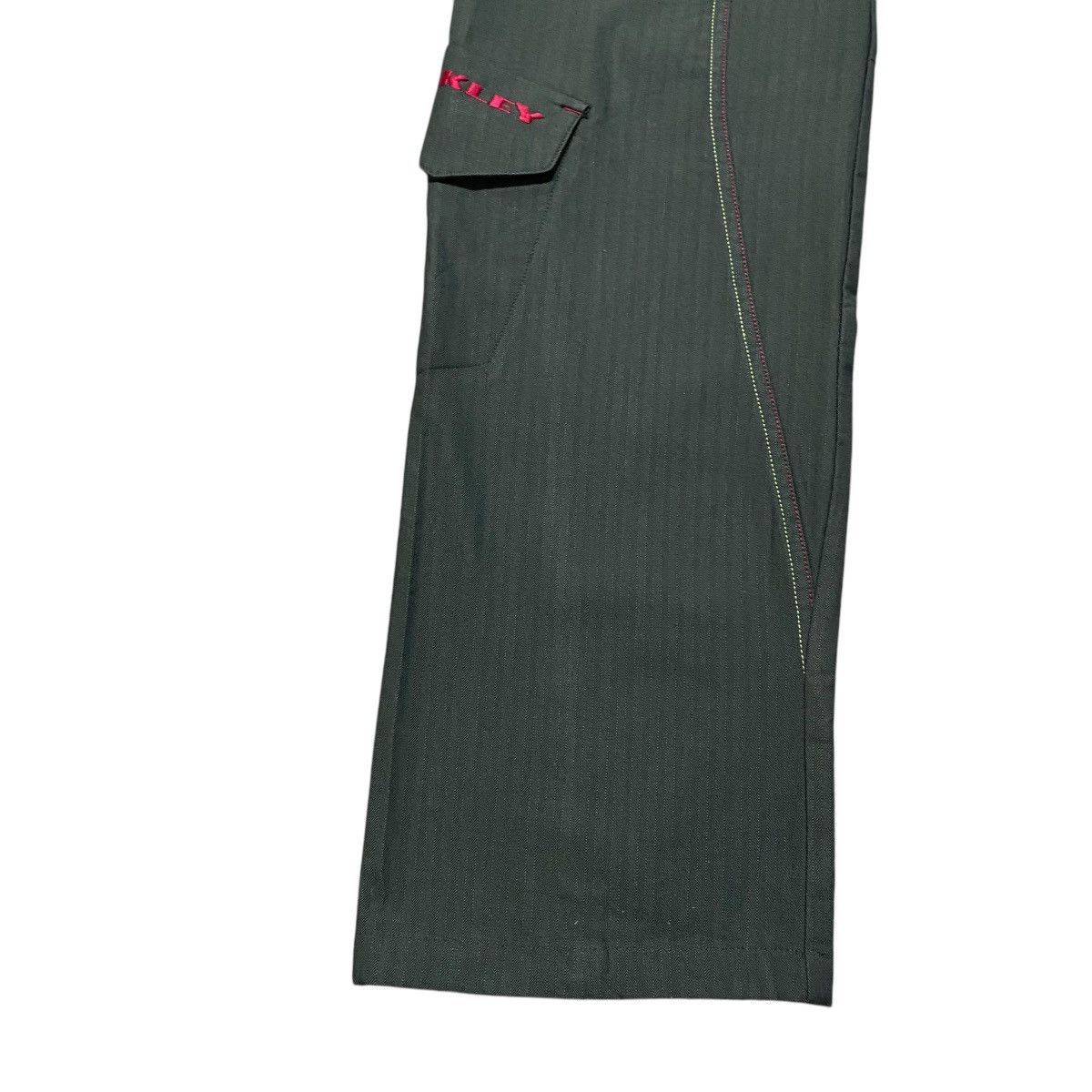 Oakley Vintage Oakley Cargo Pants Size US 31 - 8 Thumbnail