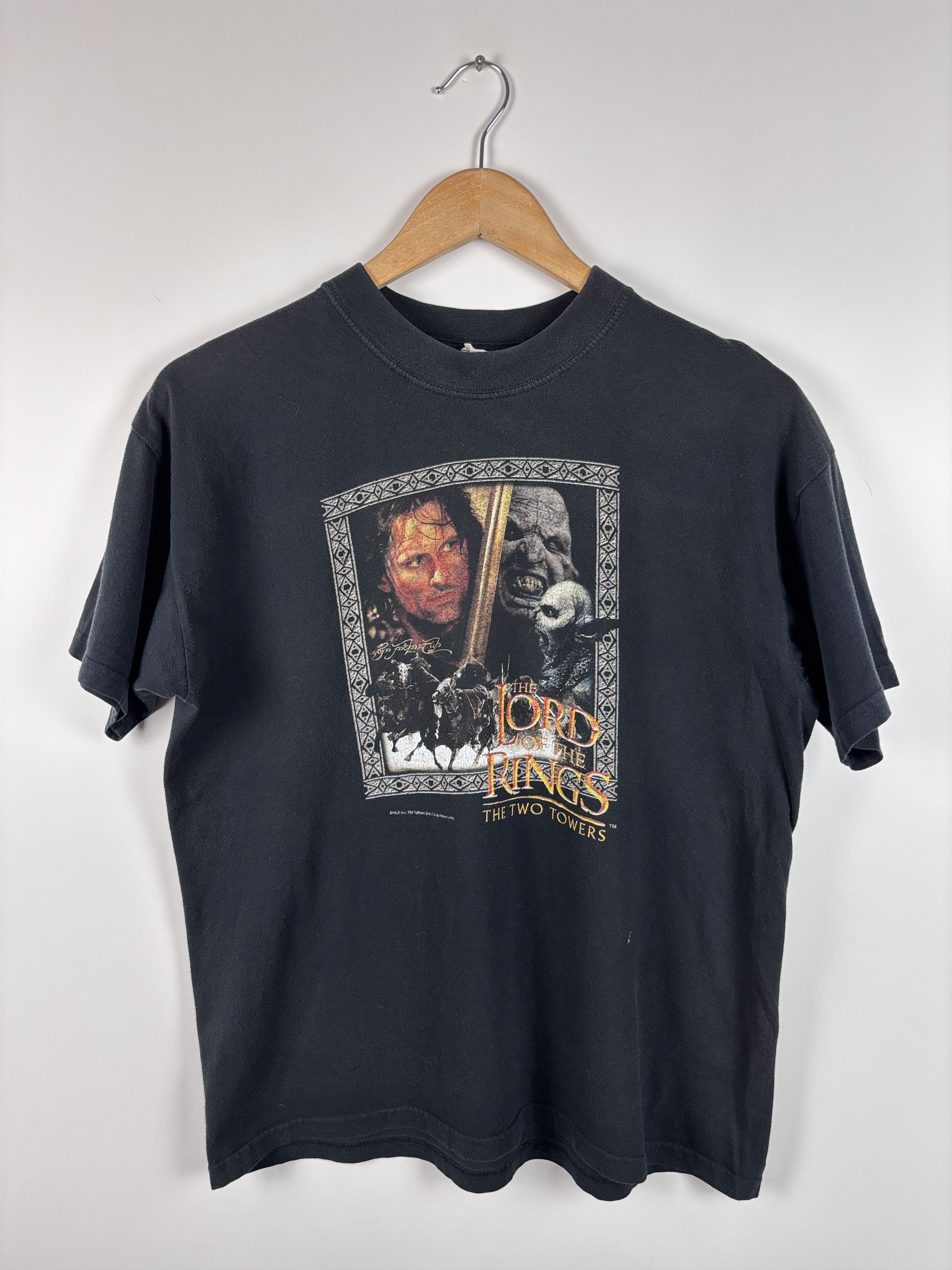 Vintage 2000s Lord of the Rings Two Towers Movie T-Shirt ~S-M Size US S / EU 44-46 / 1 - 1 Thumbnail