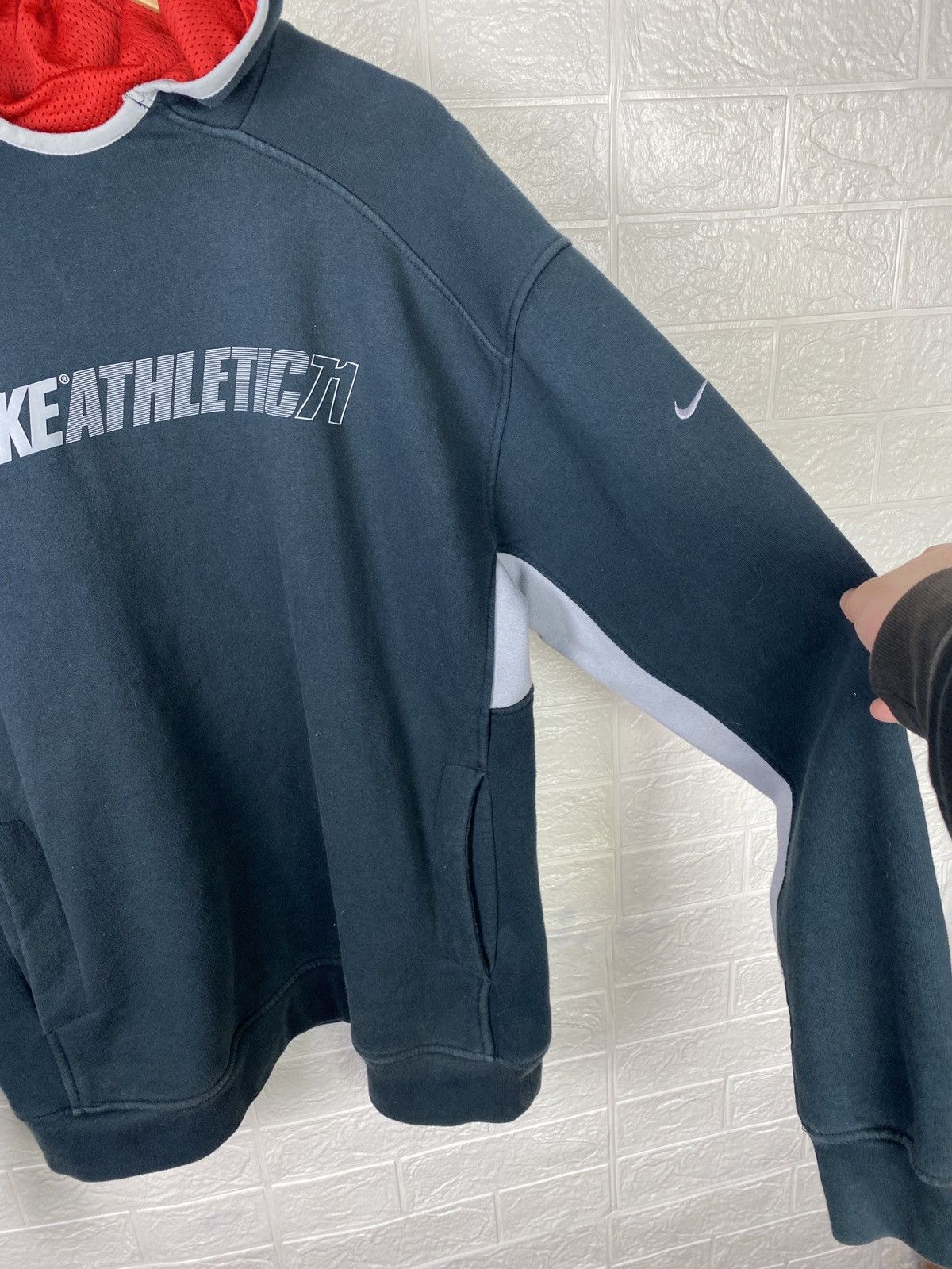 Nike × Vintage Vintage Nike Athletic 71 Hoodie Logo Size L Size US L / EU 52-54 / 3 - 6 Thumbnail