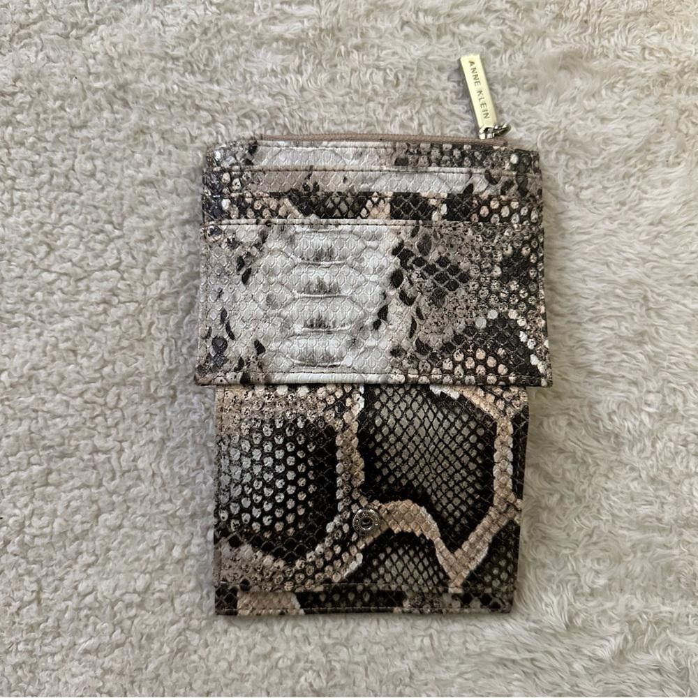 Designer NWOT Anne Klein Wallet ID Holder Snake Print Faux Leather Size ONE SIZE - 3 Thumbnail