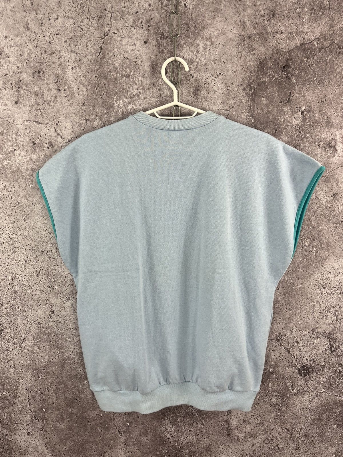 Adidas × Vintage Adidas Vintage 90’s Sleeveless Tank Top Oversized Size M Size US M / EU 48-50 / 2 - 6 Thumbnail