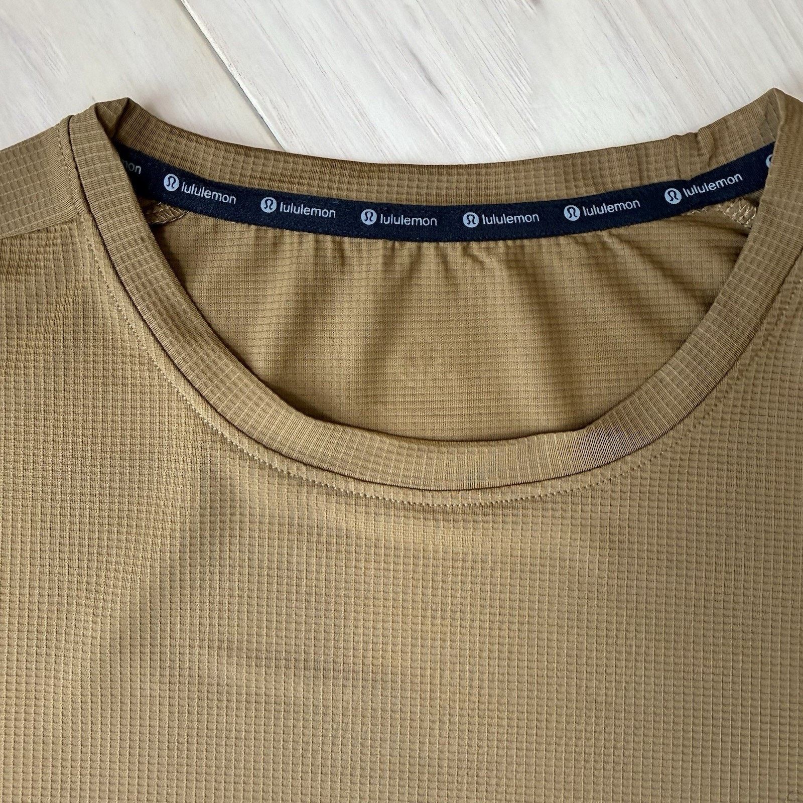 Lululemon Lululemon Shirt Small Brown Yoga Running Workout Vent Size US S / EU 44-46 / 1 - 7 Thumbnail