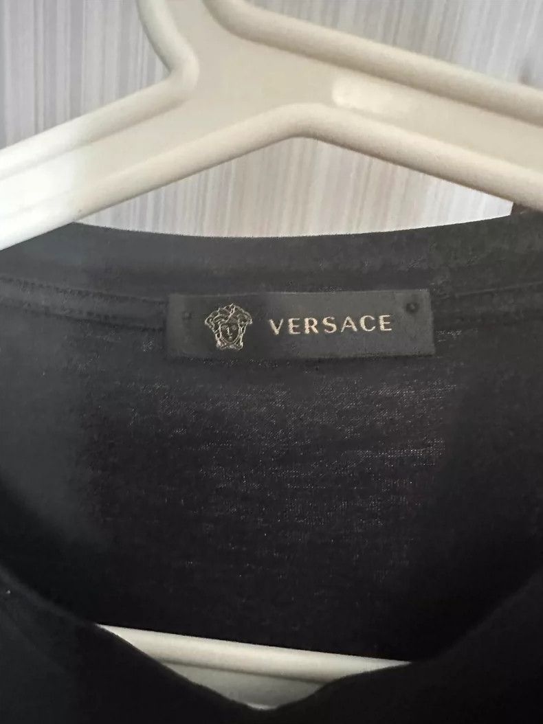 Versace Versace A gold classic T-shirt Size US M / EU 48-50 / 2 - 2 Thumbnail