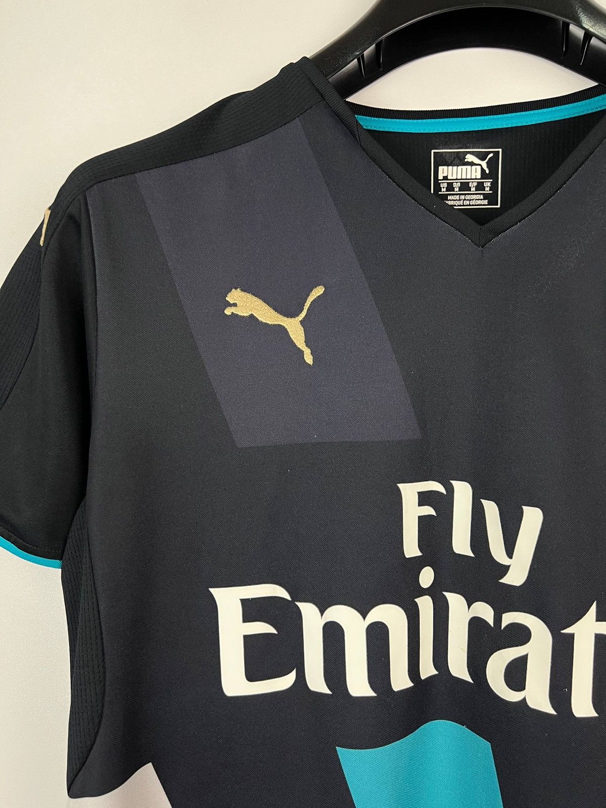 Puma Arsenal Puma 2015/16 jersey t-shirts size M Size US M / EU 48-50 / 2 - 9 Thumbnail
