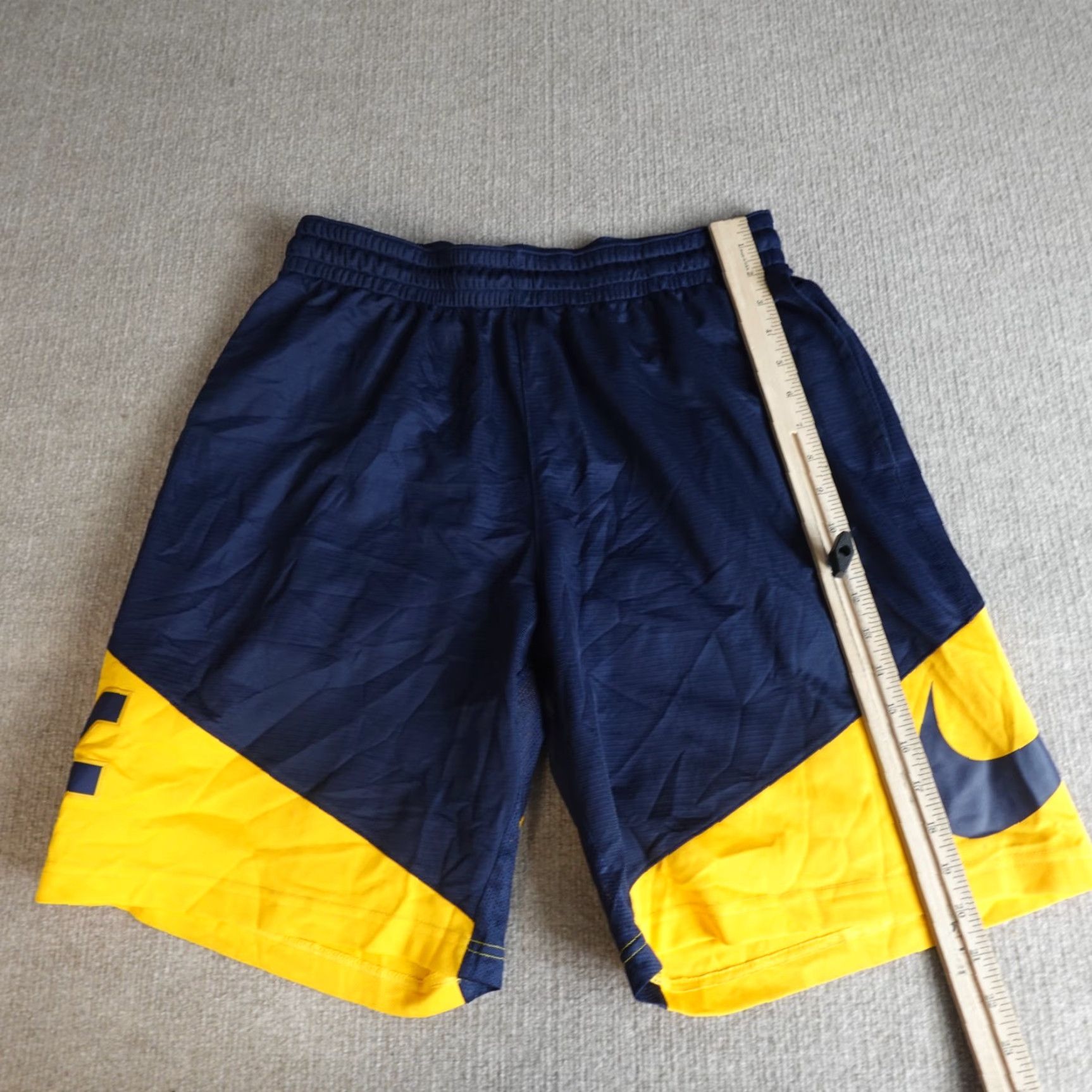 Nike Nike Basketball Shorts Large Blue West Virginia Elite Men L Blue Athletic 9in Inseam Shorts Size US 33 - 2 Thumbnail