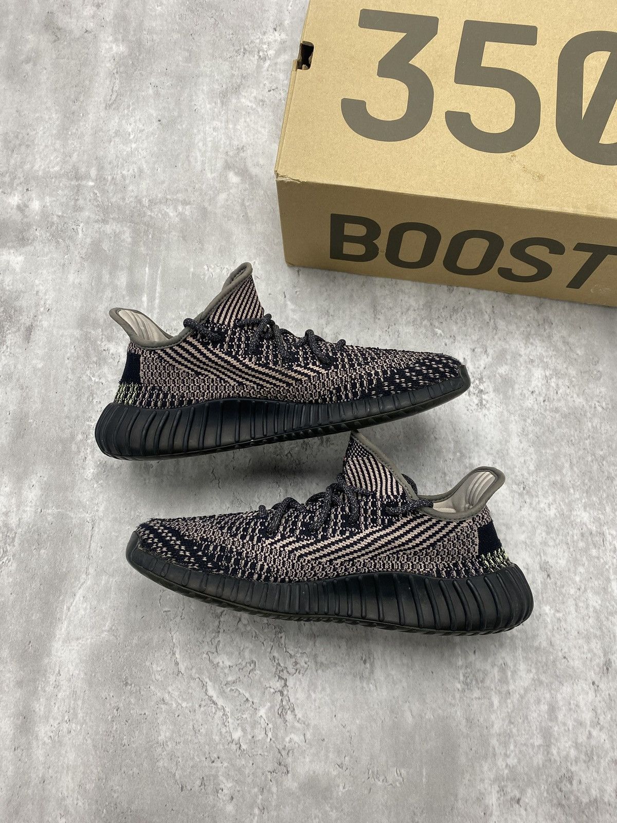 Yeezy Size 10M - adidas Yeezy Boost 350 V2 “Yecheil” Size US 10 / EU 43 - 2 Thumbnail