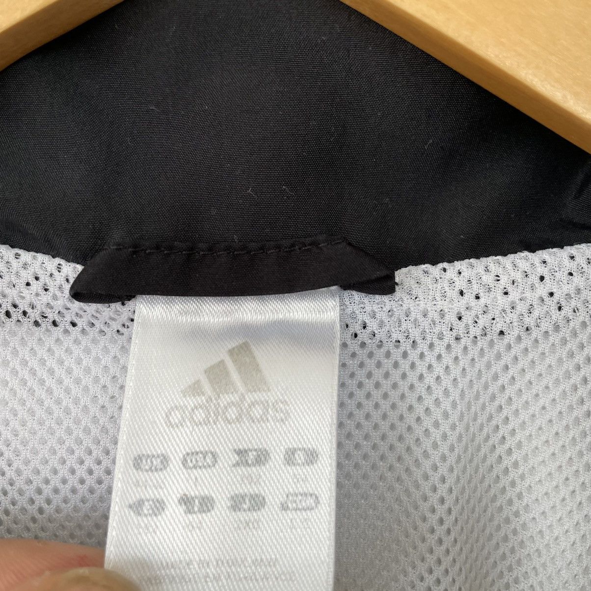 Adidas Vintage 00’s Adidas Tracksuit Jacket Windbreaker Size US XL / EU 56 / 4 - 7 Thumbnail
