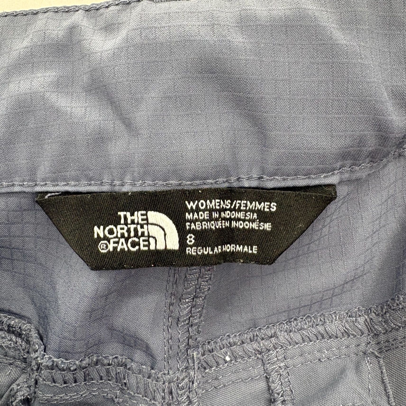 The North Face The North Face Hiking Pants Womens 8 Gray Stretch Cargo Pockets Quick Dry Shirt? Size 30" / US 8 / IT 44 - 4 Thumbnail