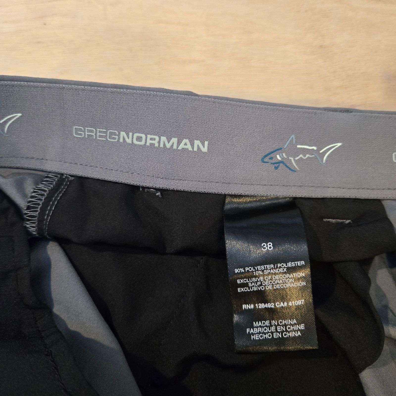 Greg Norman Greg Norman golf shorts sz 38 gray Size US 38 / EU 54 - 4 Thumbnail