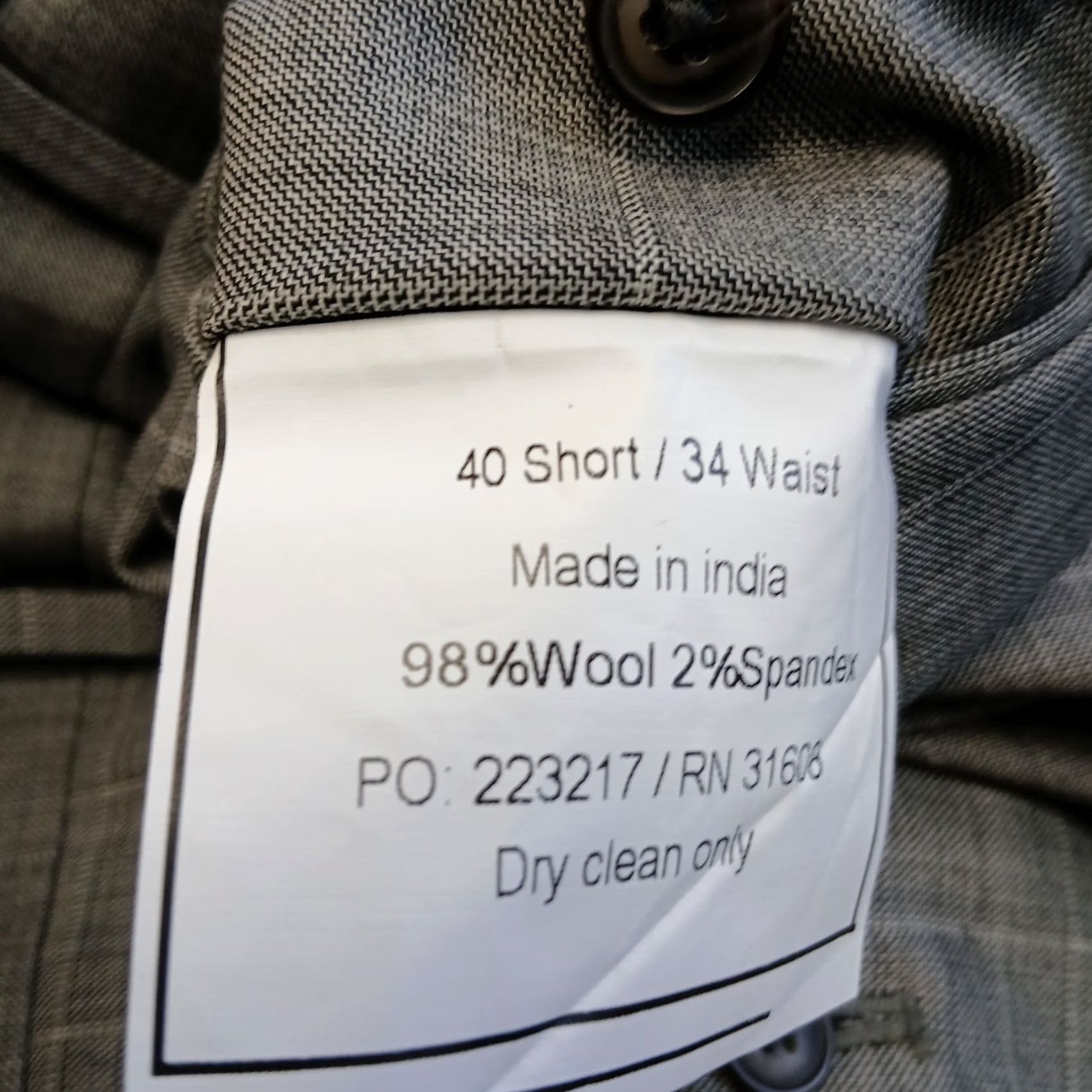 Jos. A. Bank Jos. A. Bank Dress Pants Gray Plaid Flat Front 40S 34W Men’s Wool Blend Business Pants Mens Regular Slim/Classic Size US 34 / EU 50 - 4 Thumbnail