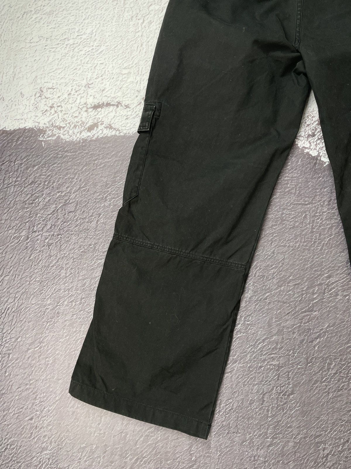 Guess × Vintage Guess USA vintage black faded utility cargo wide pants Size US 36 / EU 52 - 15 Thumbnail