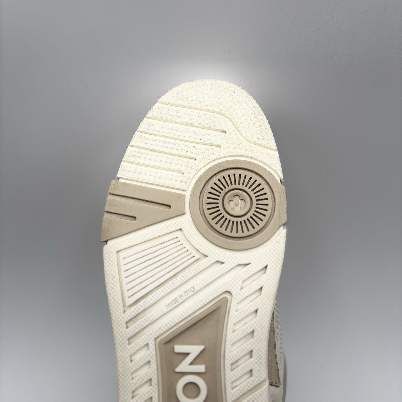 Louis Vuitton Louis Vuitton Skate ' Beige White ' | EXCELLENT COND! Size US 8.5 / EU 41-42 - 10 Thumbnail