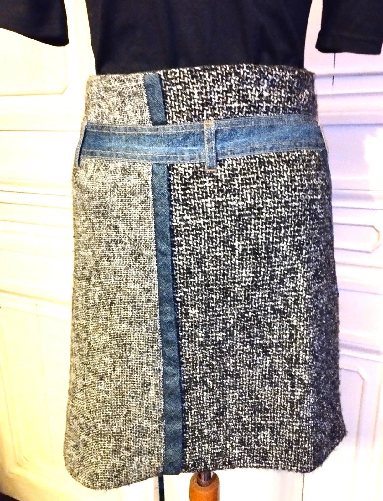 Christian Lacroix Christian Lacroix Jupe Holster T XS/S Size 25" / US 0 / IT 36 - 3 Thumbnail