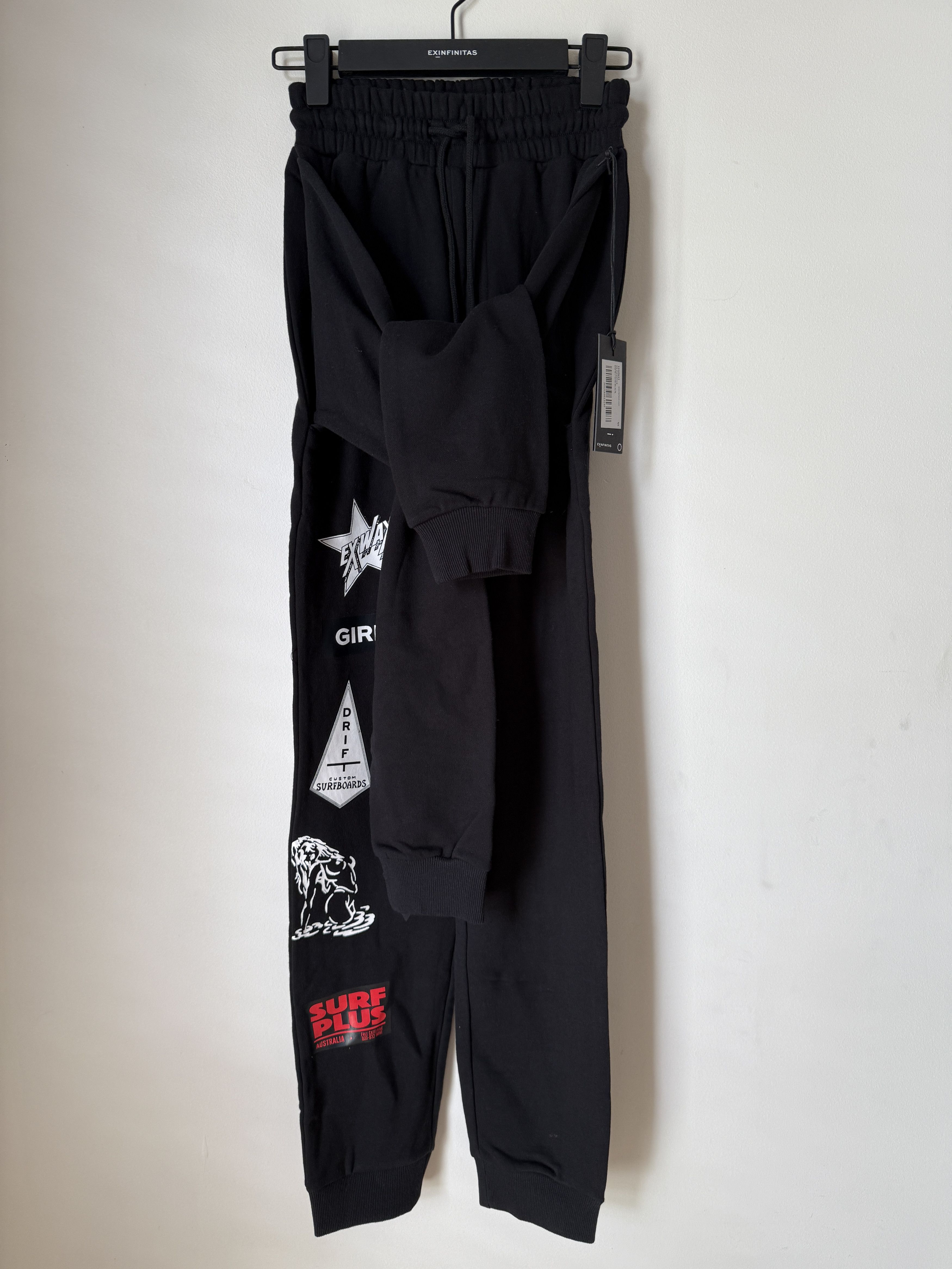 EX INFINITAS TIE FRONT SURF STICKER BLACK TRACKPANT. SIZE XS Size US 28 / EU 44 - 5 Thumbnail