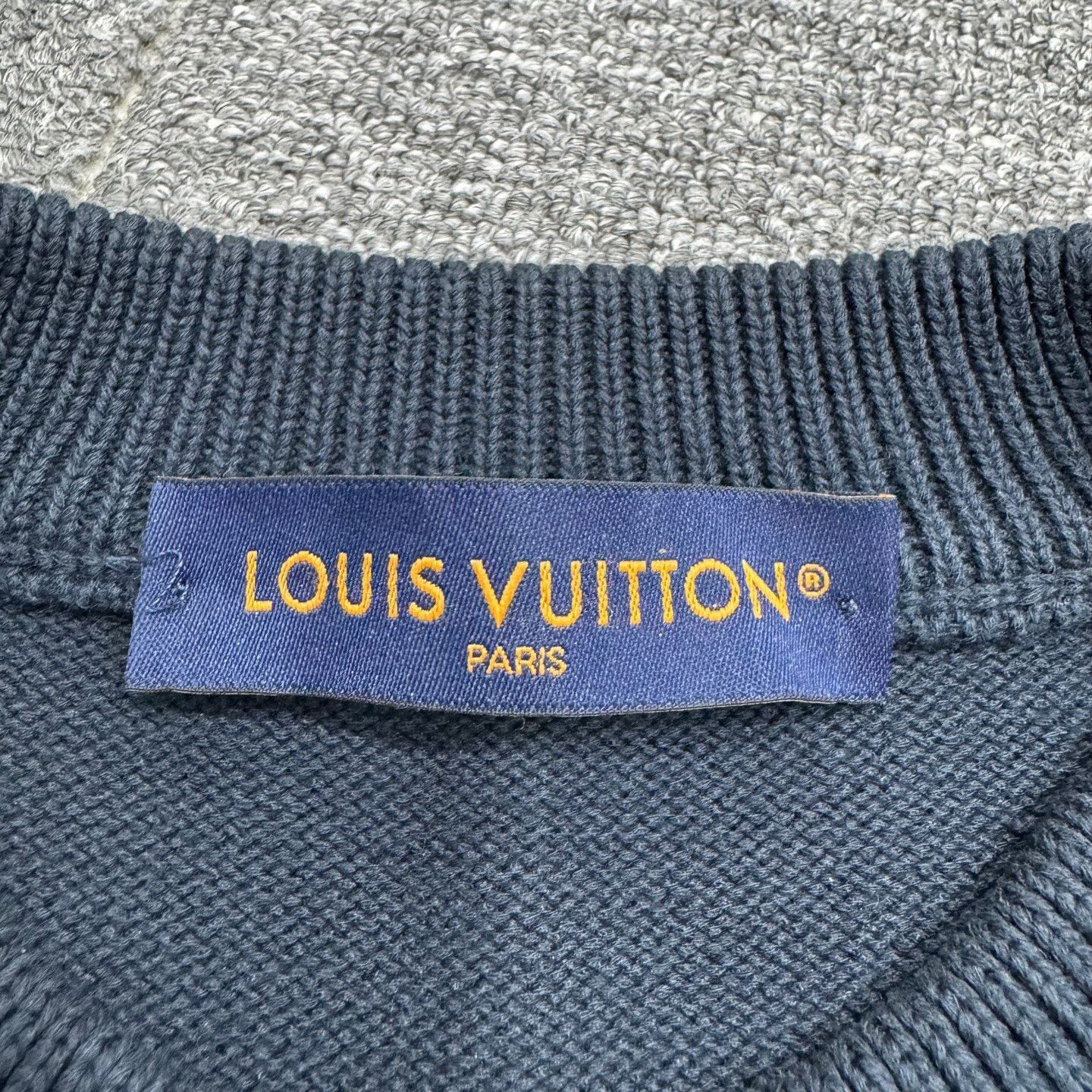 Louis Vuitton louis vuitton embroidered shell sweater. Size US M / EU 48-50 / 2 - 3 Thumbnail
