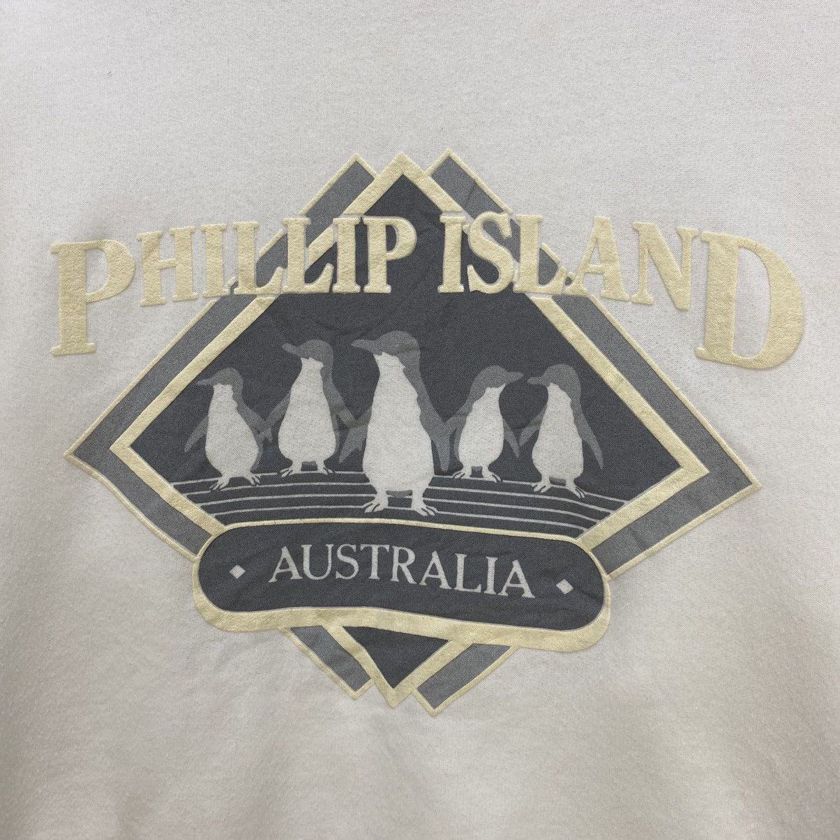 Vintage 💥Vintage Philip Island Sweatshirt Emboss Printed Size US M / EU 48-50 / 2 - 3 Thumbnail
