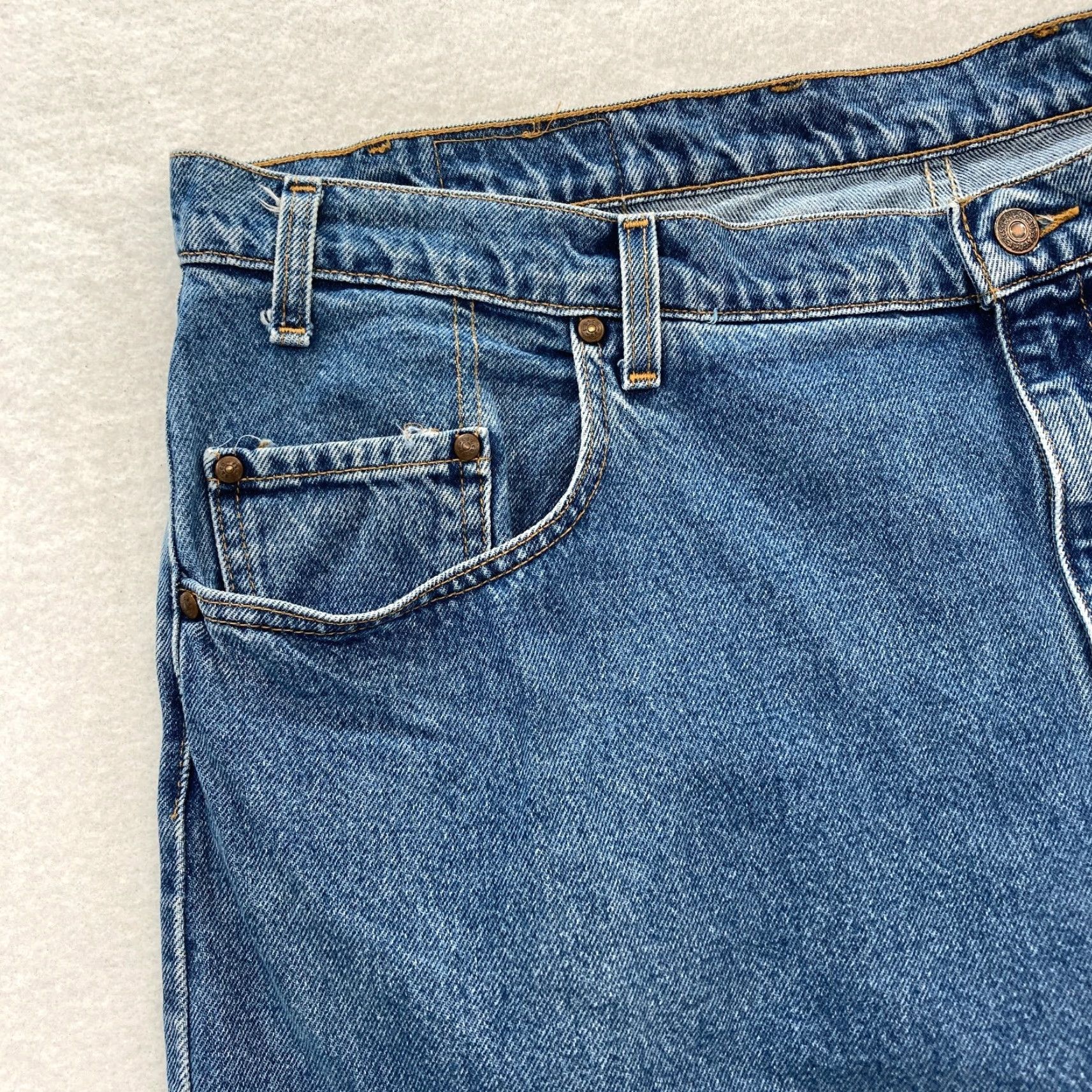 Levi's VINTAGE Levi's Jeans 545 Mens 44x30 Blue Denim 90s Tapered Loose Fit 1998 Mens Size US 44 / EU 60 - 3 Thumbnail