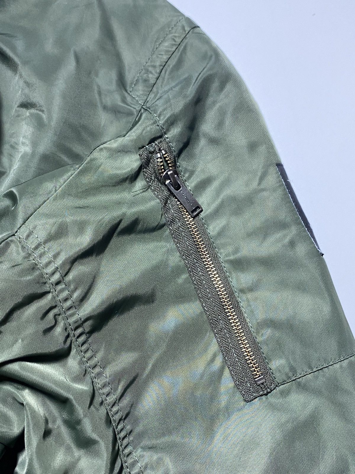 GU × Undercover 💥Send offer💥 Undercover x GU MA-1 Bomber Jacket Size US L / EU 52-54 / 3 - 10 Thumbnail